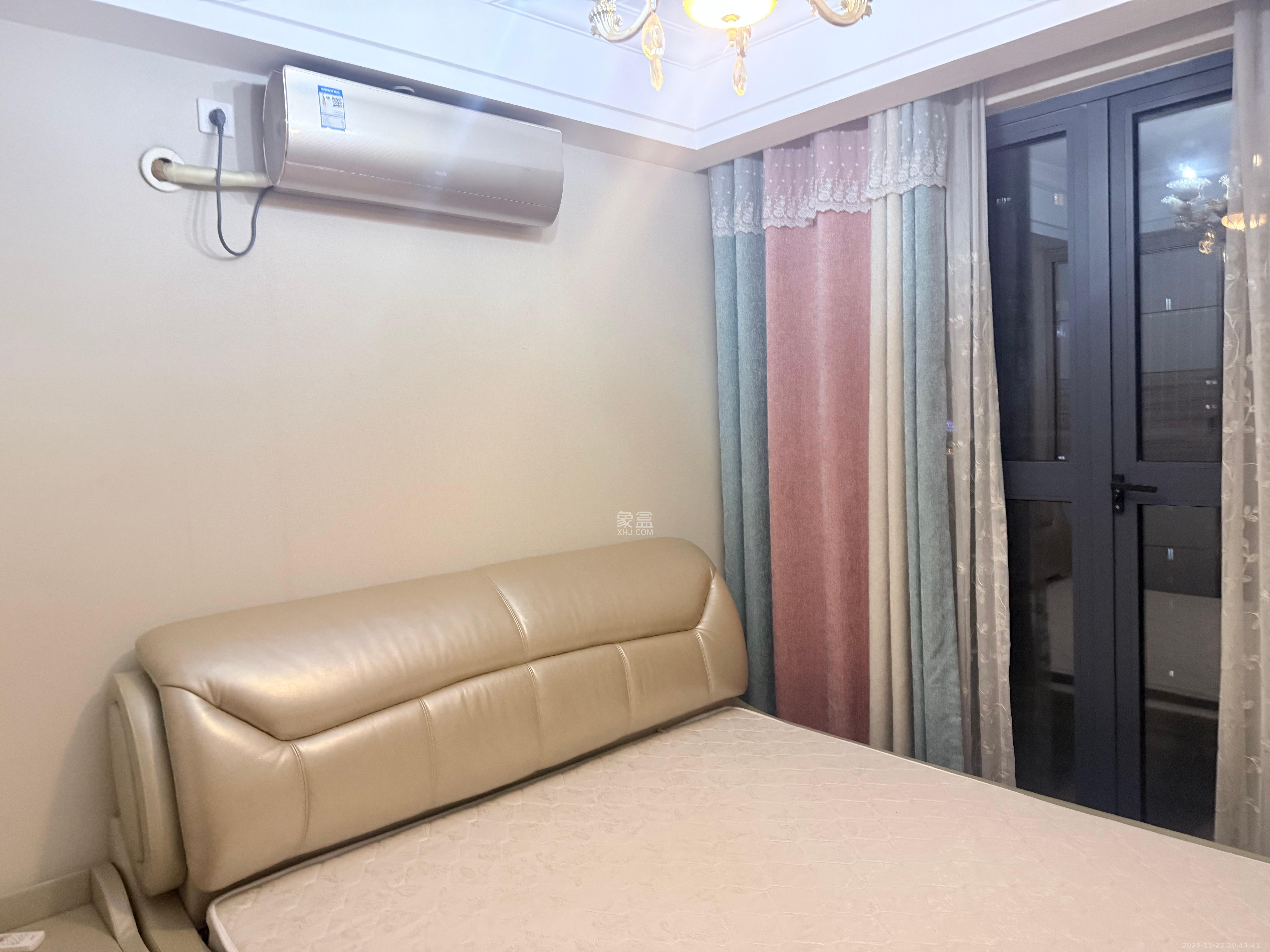 保利城(中航城国际社区、郡原美村) 1室1厅1卫 2200.0元/月 保利城(中航城国际社区、郡原美村) 1室1厅1卫 2200.0元/月室内图