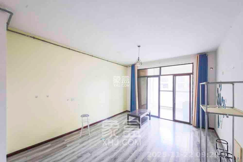 奥林匹克花园贡院一期  4室2厅2卫    1500.0元/月室内图