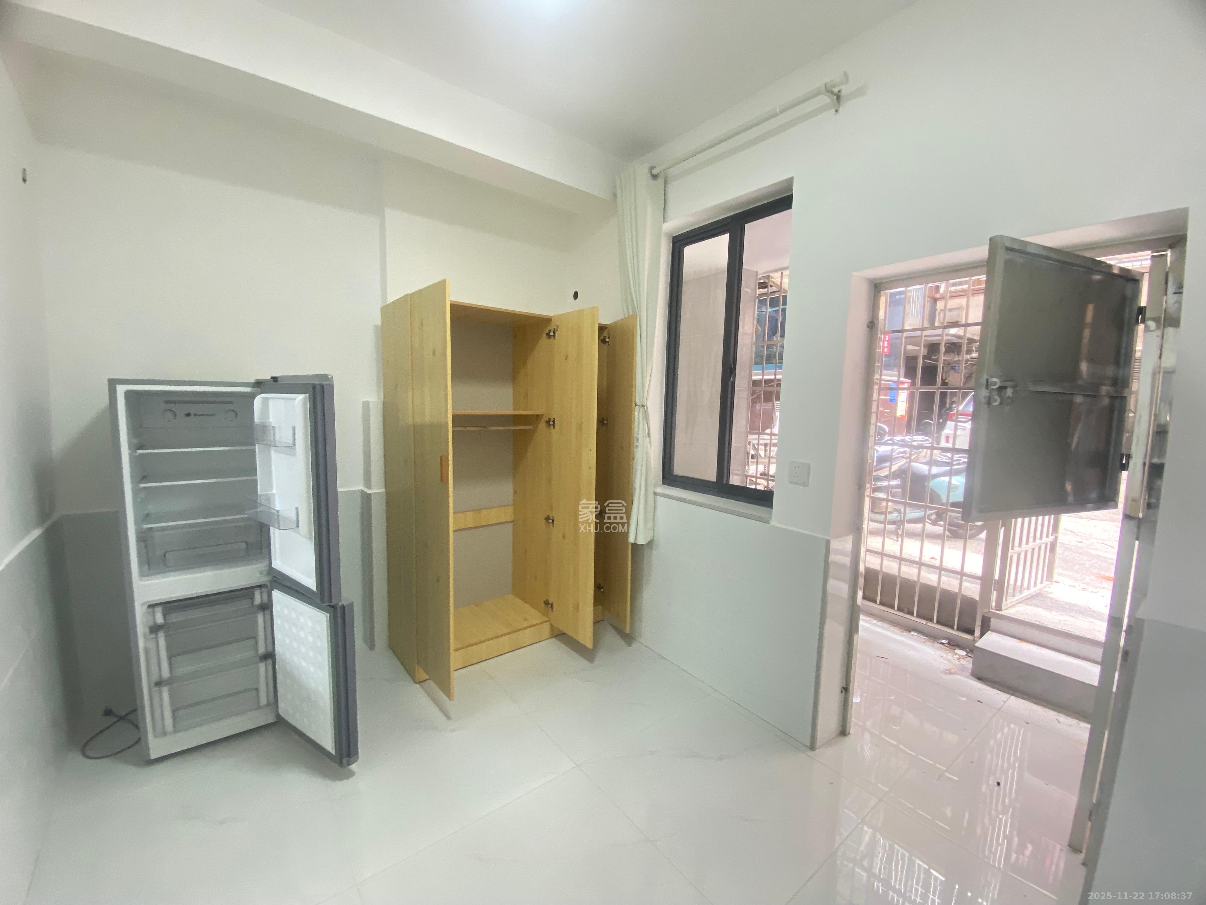 红旗区二片小区建安宿舍 1室1厅1卫 1500.0元/月 红旗区二片小区建安宿舍 1室1厅1卫 1500.0元/月室内图