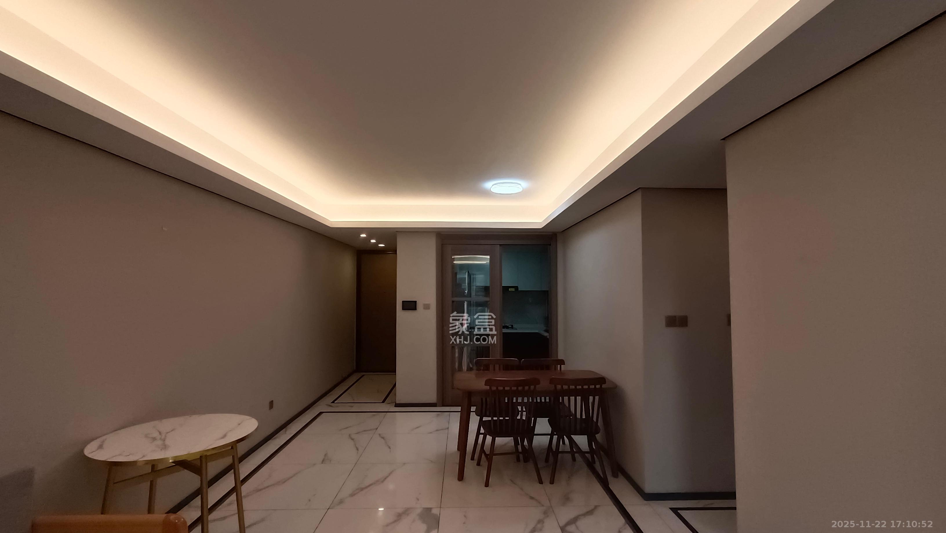 中海阅麓山二期 3室2厅2卫 3200.0元/月 中海阅麓山二期 3室2厅2卫 3200.0元/月室内图