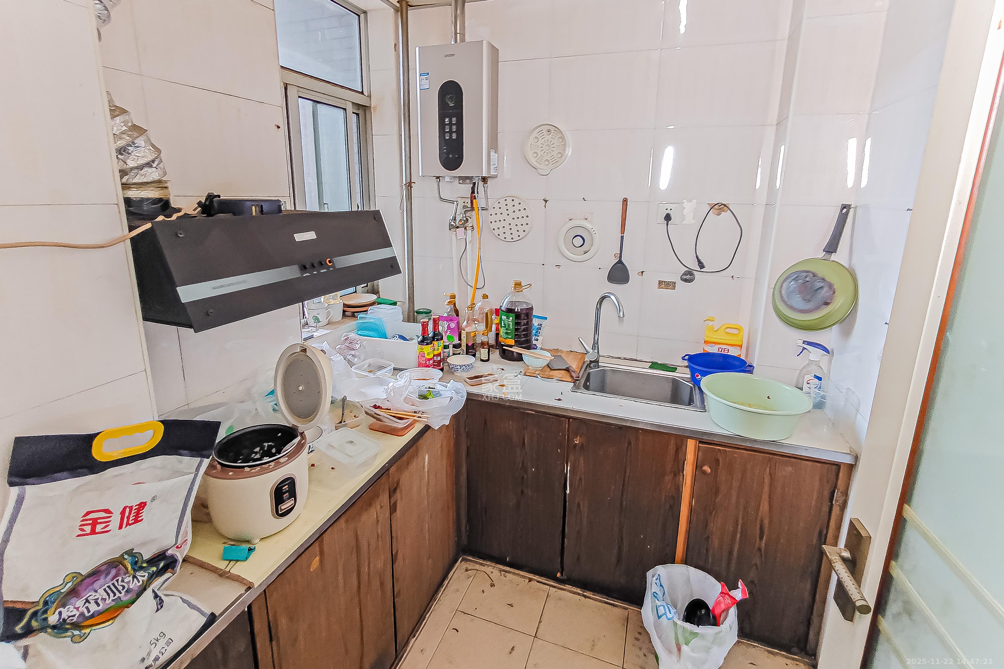 景泰雅苑(景江融城) 2室2厅1卫 98.0万 景泰雅苑(景江融城) 2室2厅1卫 98.0万厨房