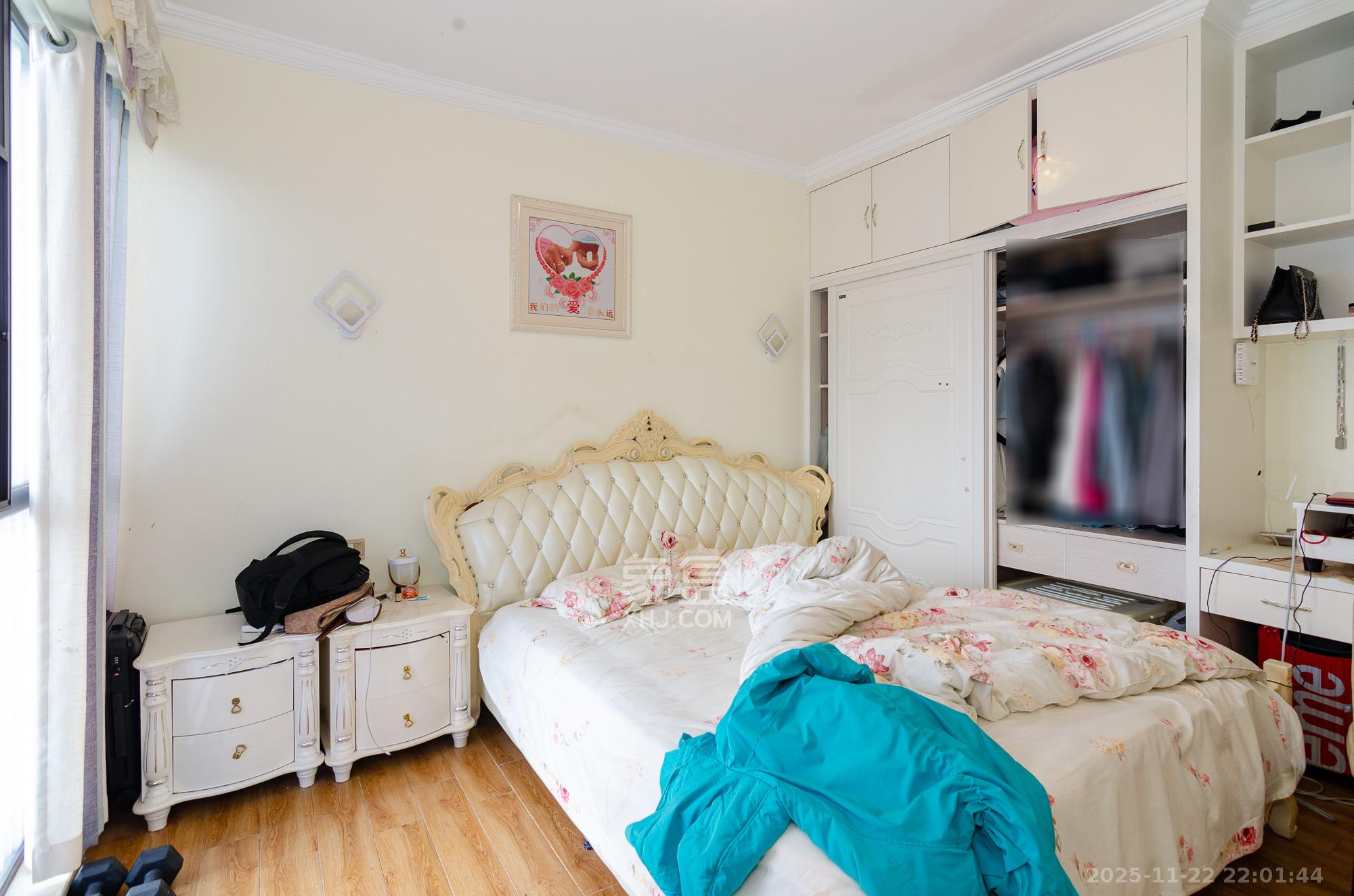 新华联梦想城  3室2厅1卫    58.8万卧室