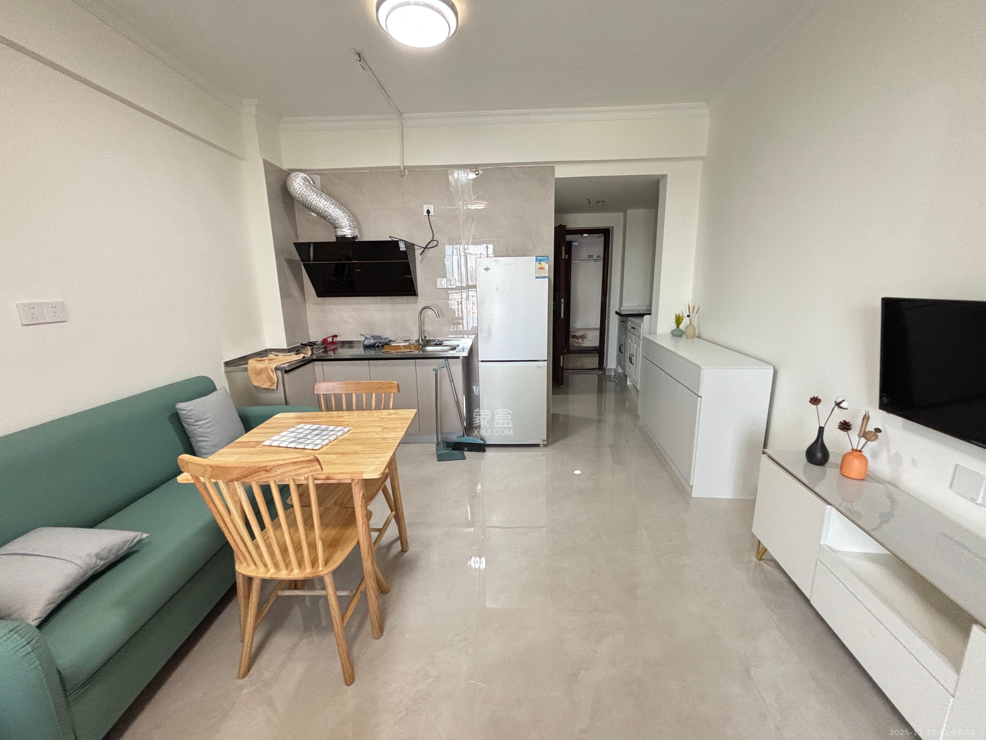 钱隆樽品(一、二、三期) 1室1厅1卫 1500.0元/月 钱隆樽品(一、二、三期) 1室1厅1卫 1500.0元/月室内图