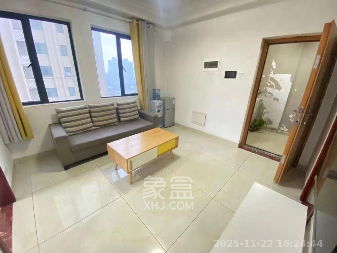 天鸿天府(天鸿中央大院) 2室1厅1卫 1700.0元/月 天鸿天府(天鸿中央大院) 2室1厅1卫 1700.0元/月室内图