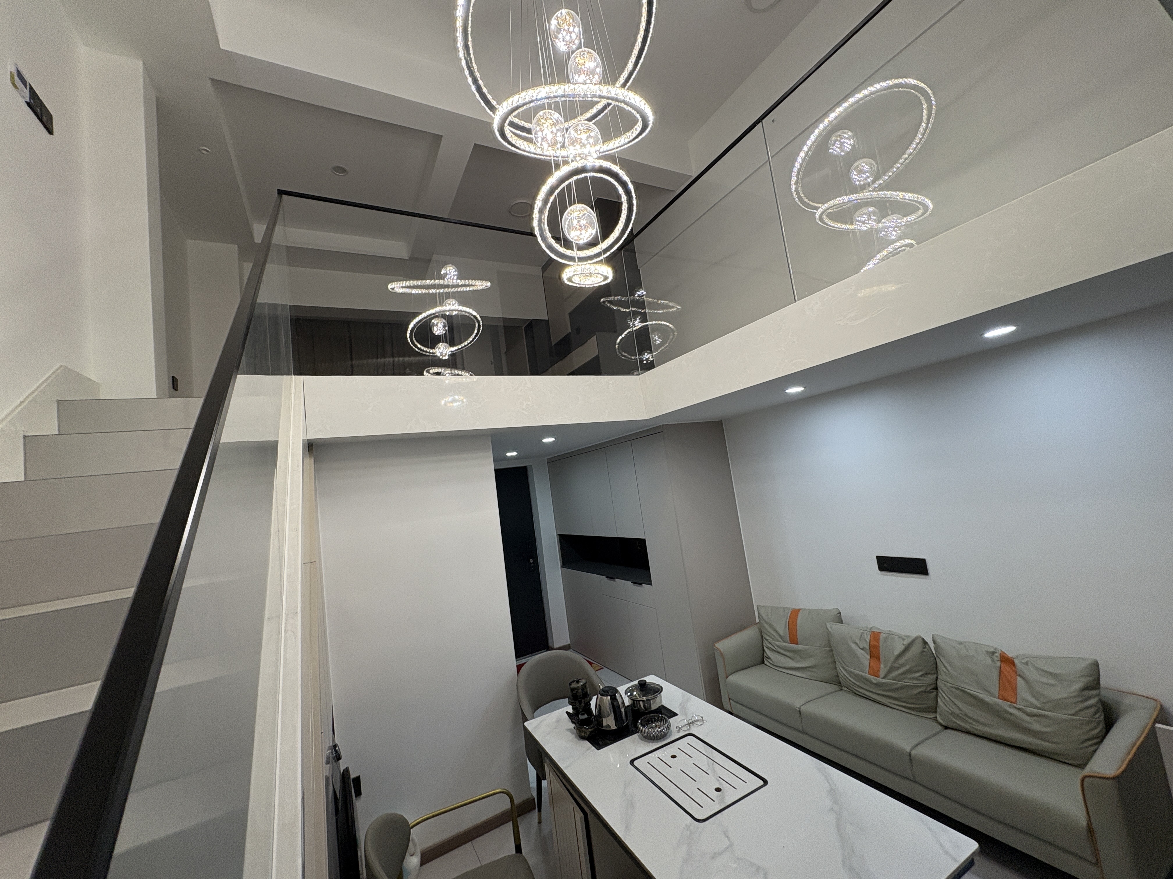 中甸.龙雲台 2室2厅1卫 1500.0元/月 中甸.龙雲台 2室2厅1卫 1500.0元/月室内图