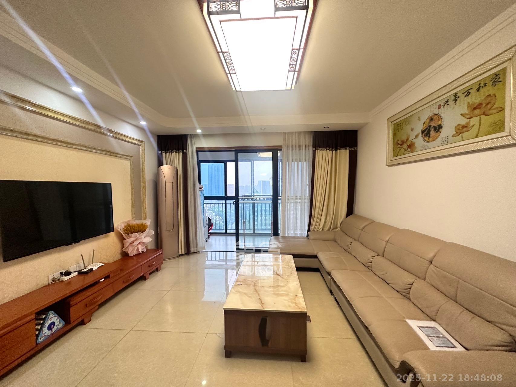 中南红领邦（红星嘉和苑）  1室2厅2卫    2300.0元/月室内图1