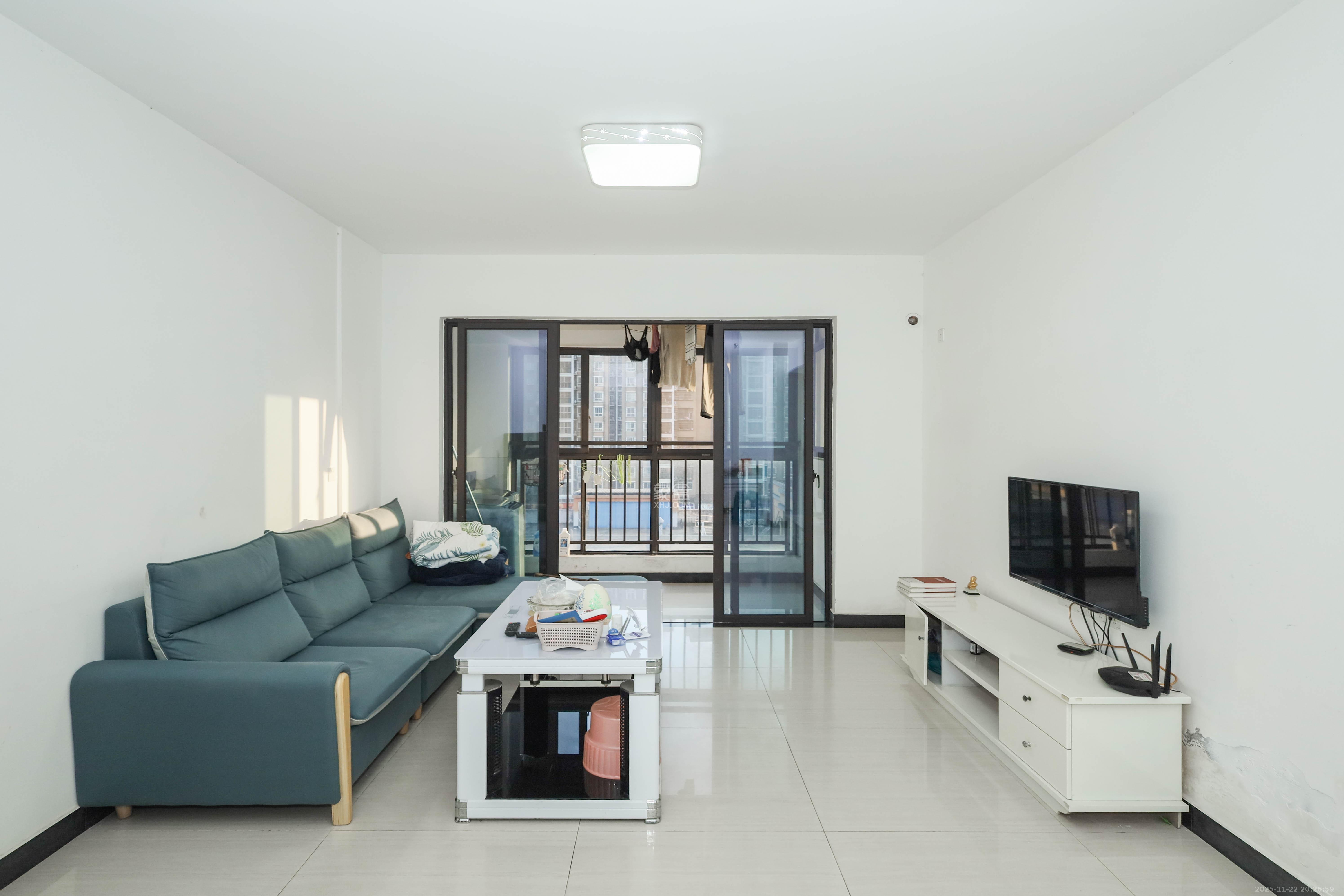 中冶中央公园 3室2厅1卫 82.0万 中冶中央公园 3室2厅1卫 82.0万客厅