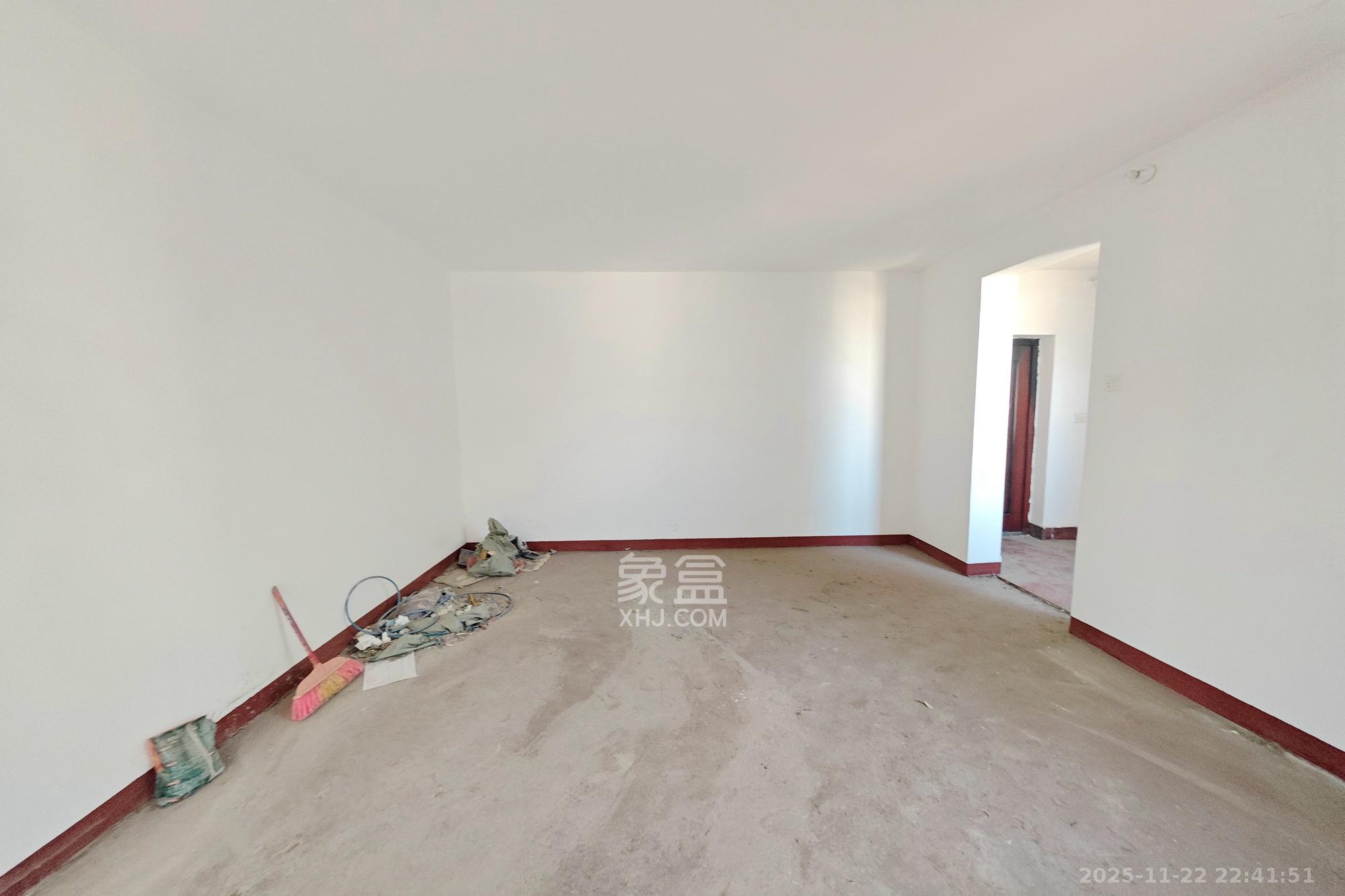 上民航宿舍 2室1厅1卫 41.5万 上民航宿舍 2室1厅1卫 41.5万客厅