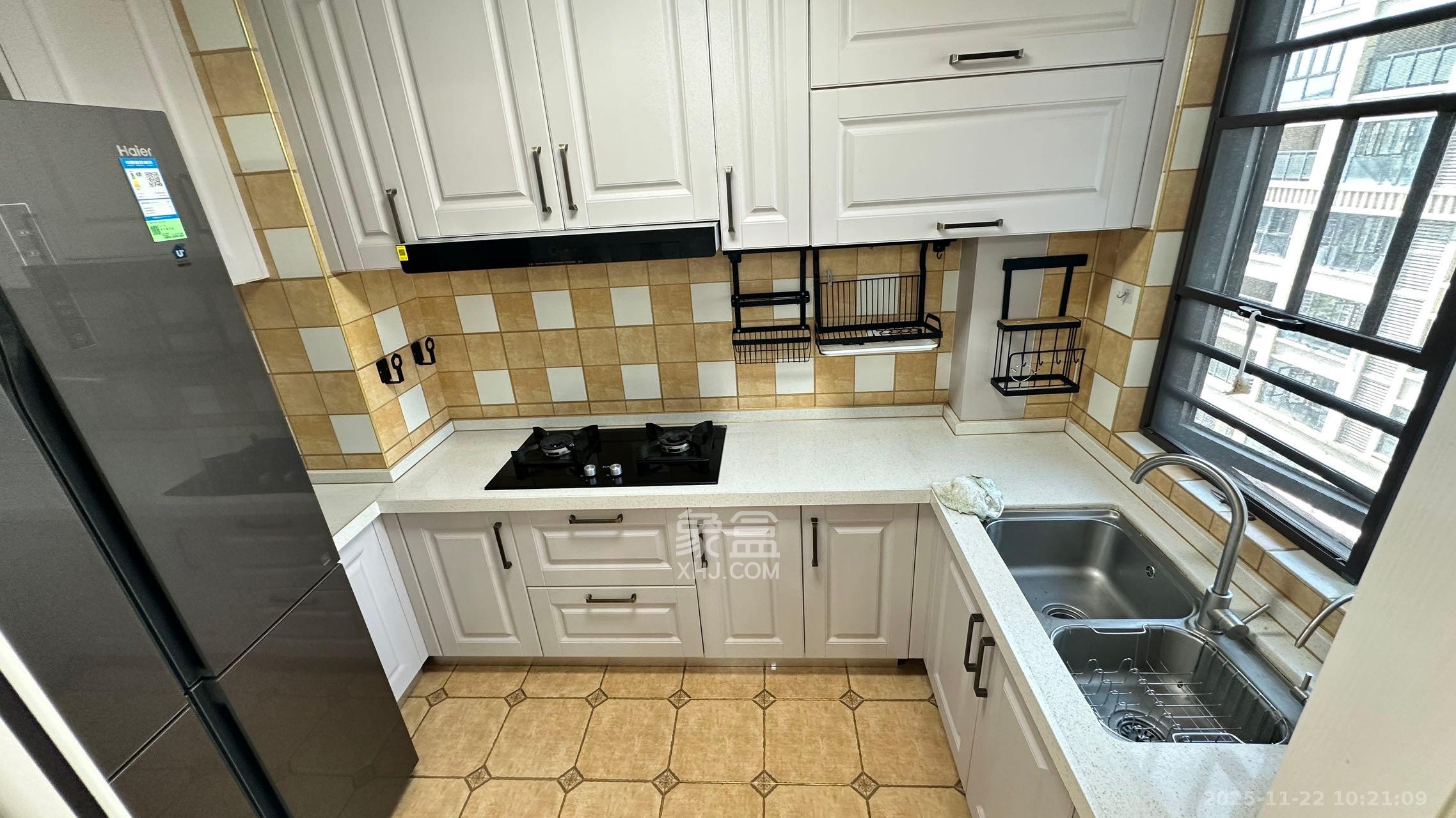 润和滨江府  4室2厅2卫    3300.0元/月室内图