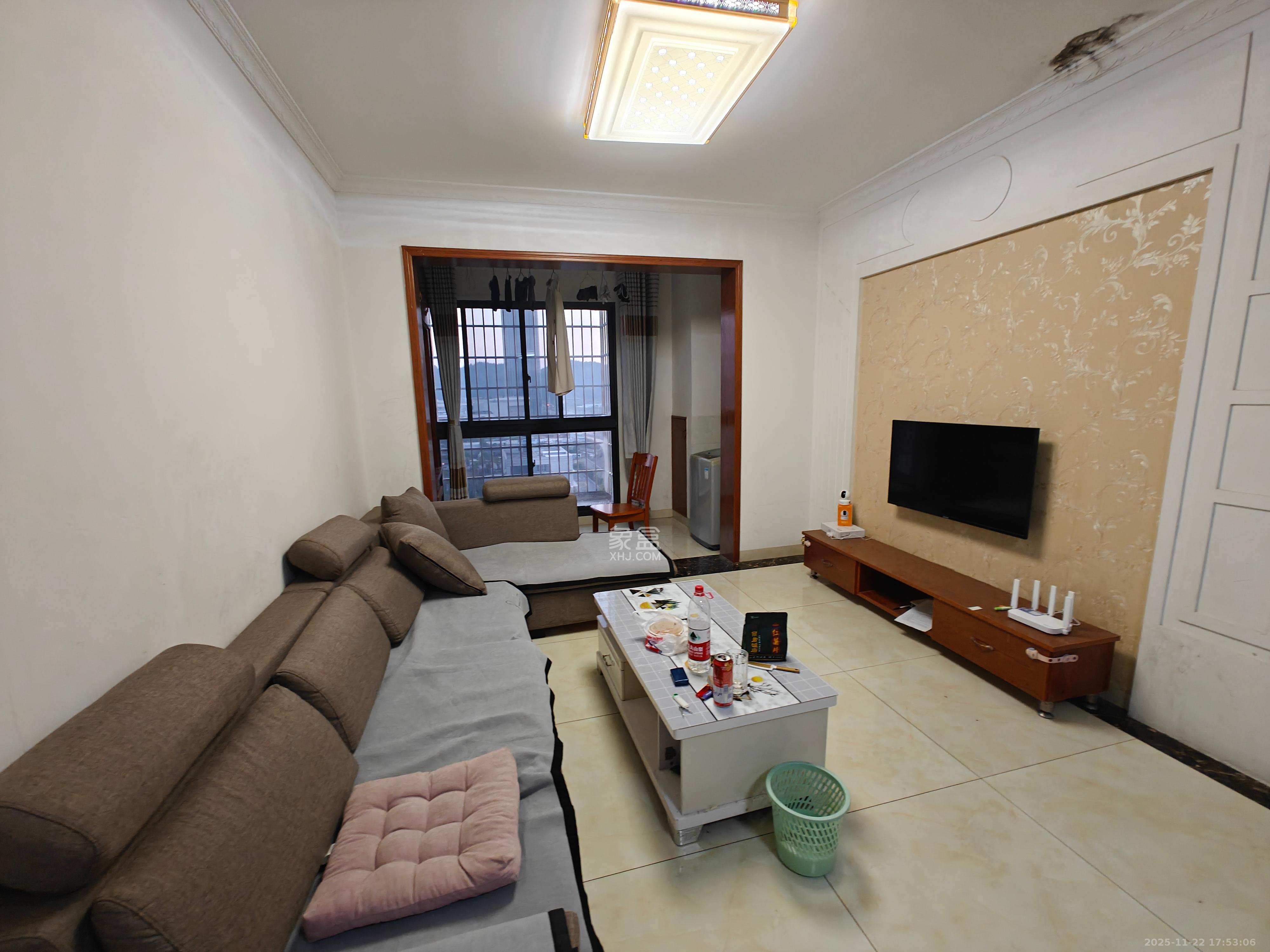 嘉顺苑 1室2厅1卫 2000.0元/月 嘉顺苑 1室2厅1卫 2000.0元/月室内图