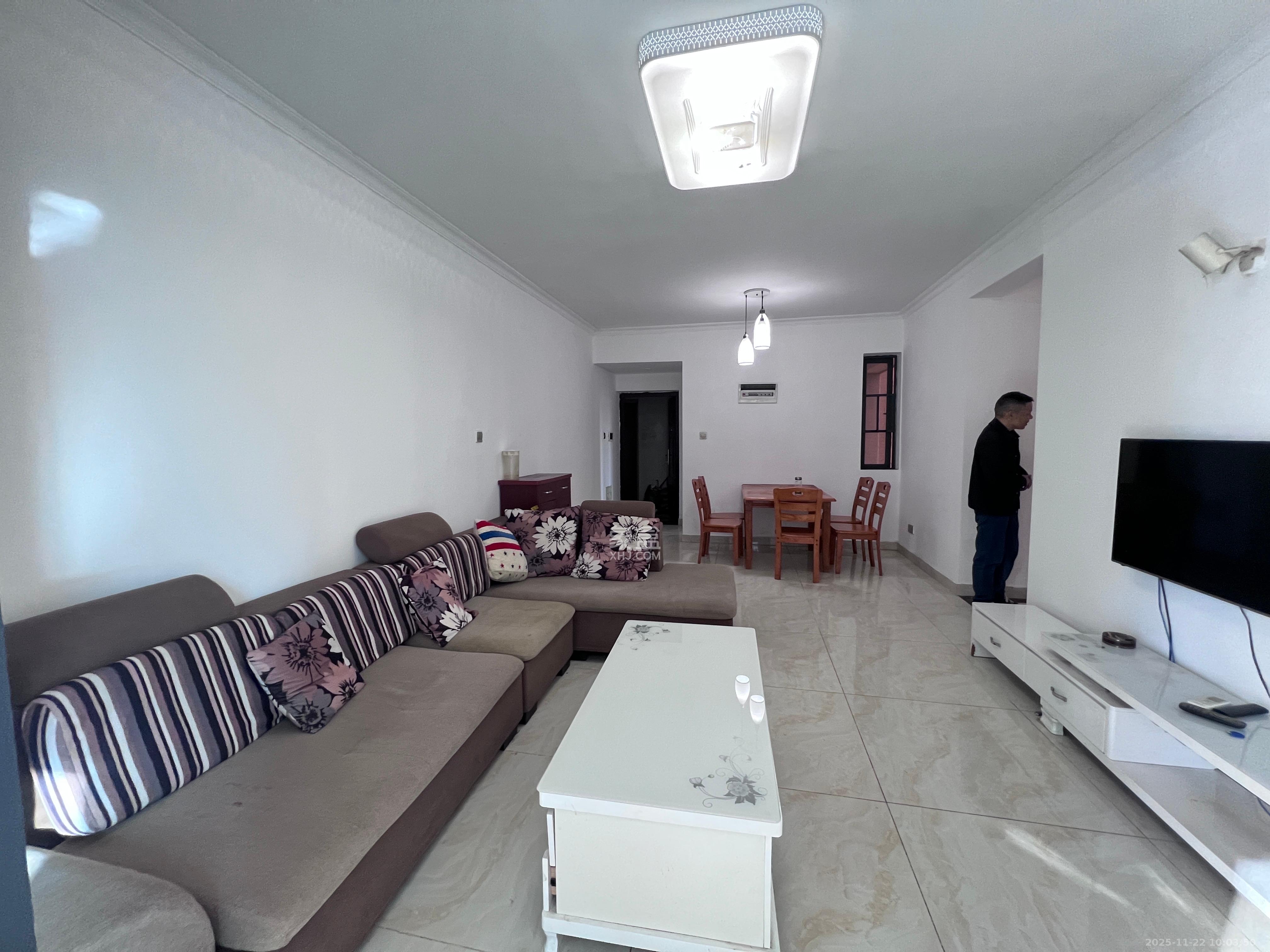 武广美誉 3室2厅1卫 2400.0元/月 武广美誉 3室2厅1卫 2400.0元/月室内图