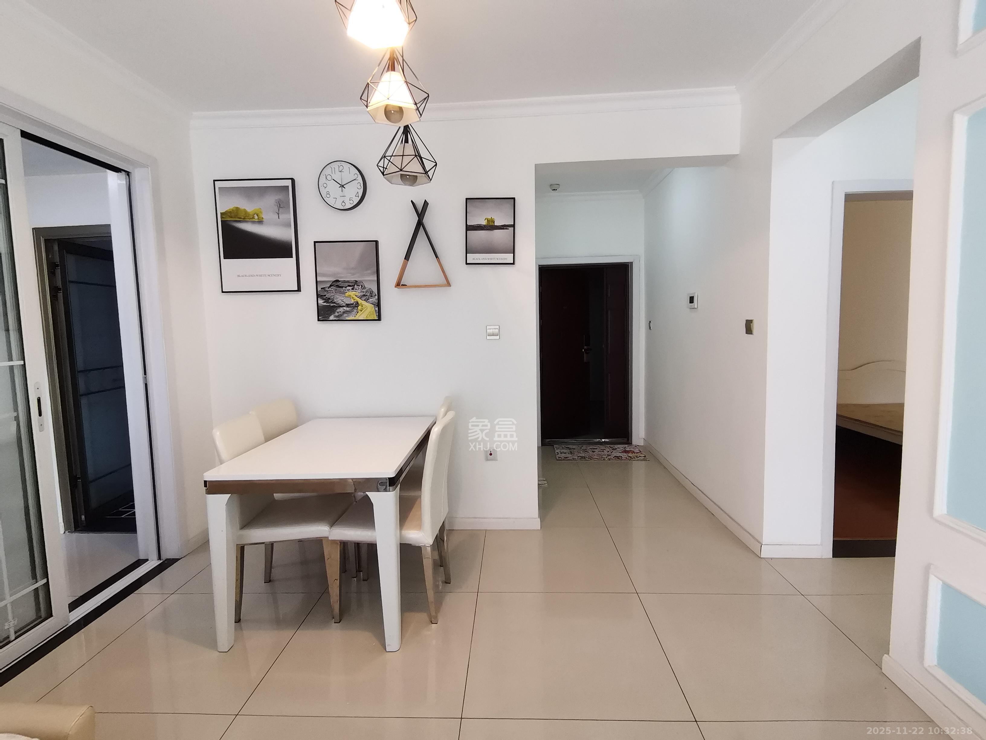 明发国际城  3室2厅1卫    2200.0元/月