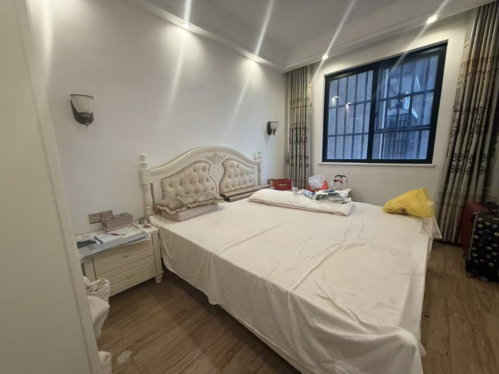 海秀花园 3室2厅2卫 163.0万 海秀花园 3室2厅2卫 163.0万室内图