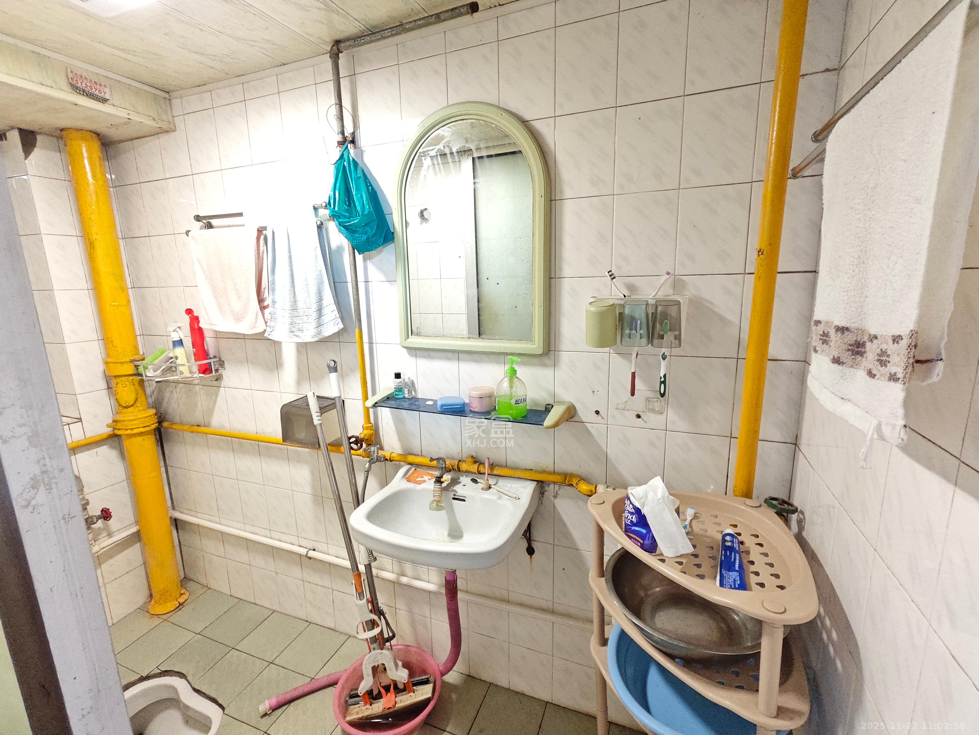 水泵厂宿舍 2室2厅1卫 1600.0元/月 水泵厂宿舍 2室2厅1卫 1600.0元/月室内图