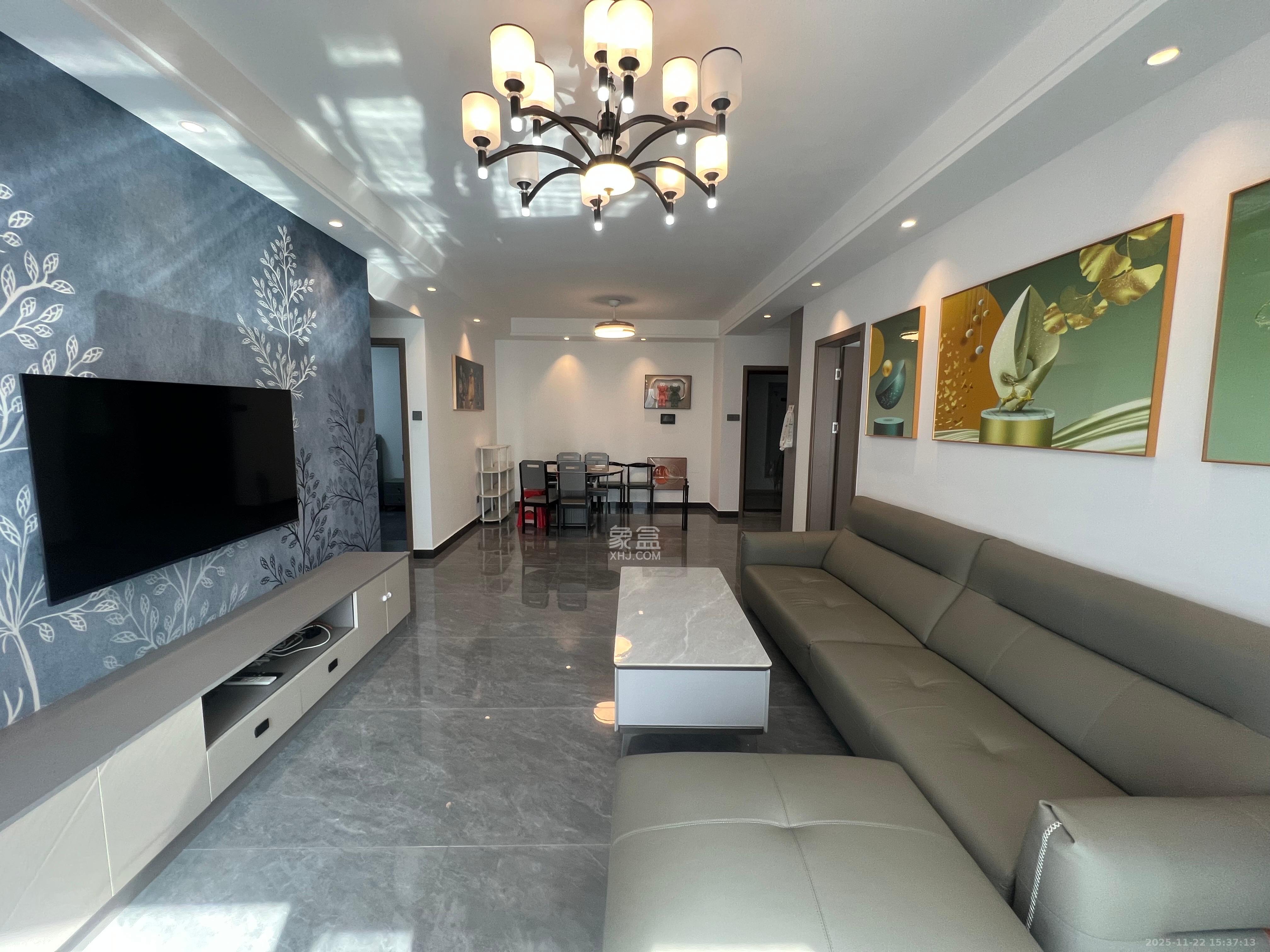 湘域芯城二期  3室2厅1卫    2600.0元/月室内图