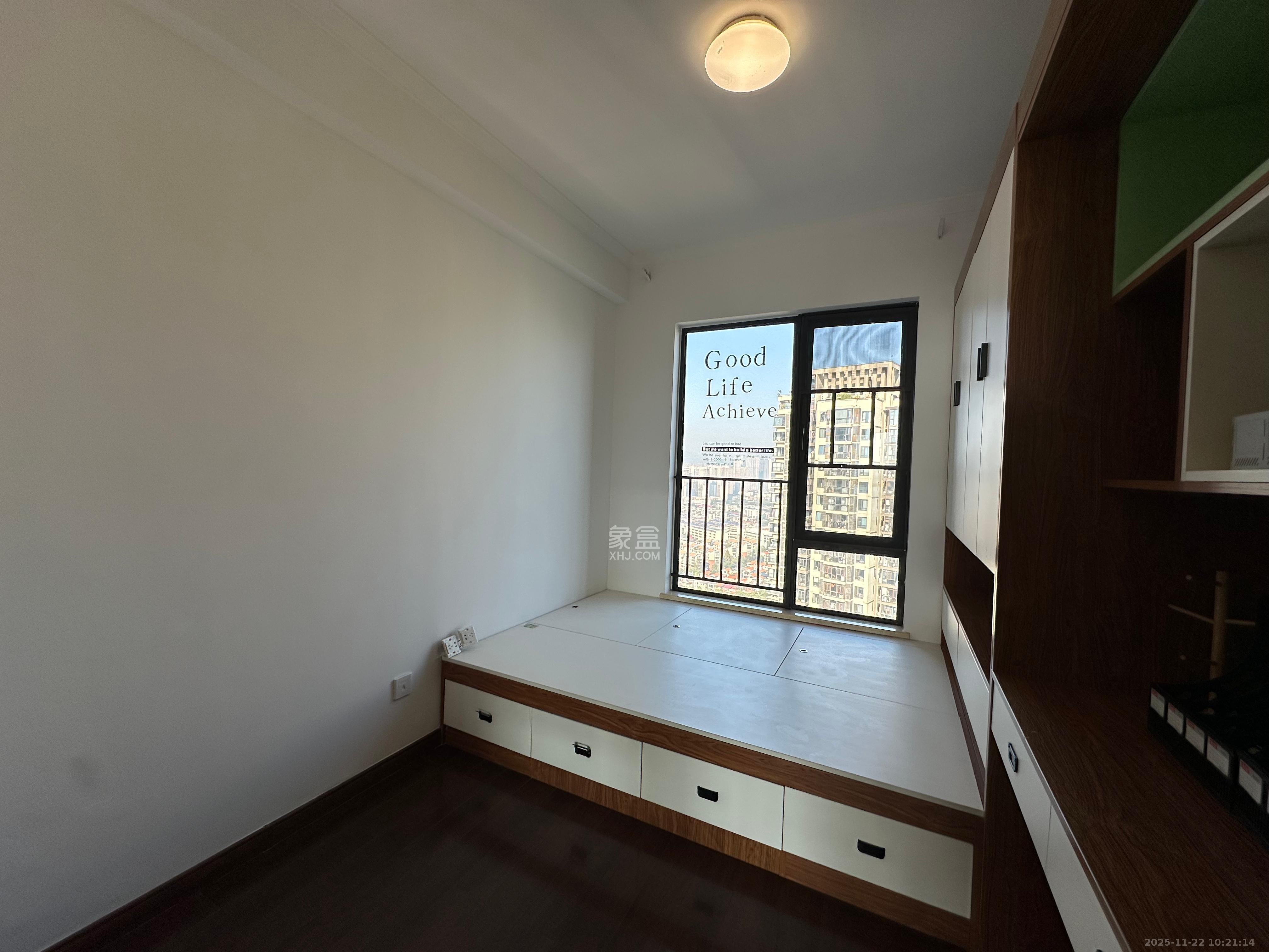 万科里金域国际  4室2厅2卫    4600.0元/月室内图