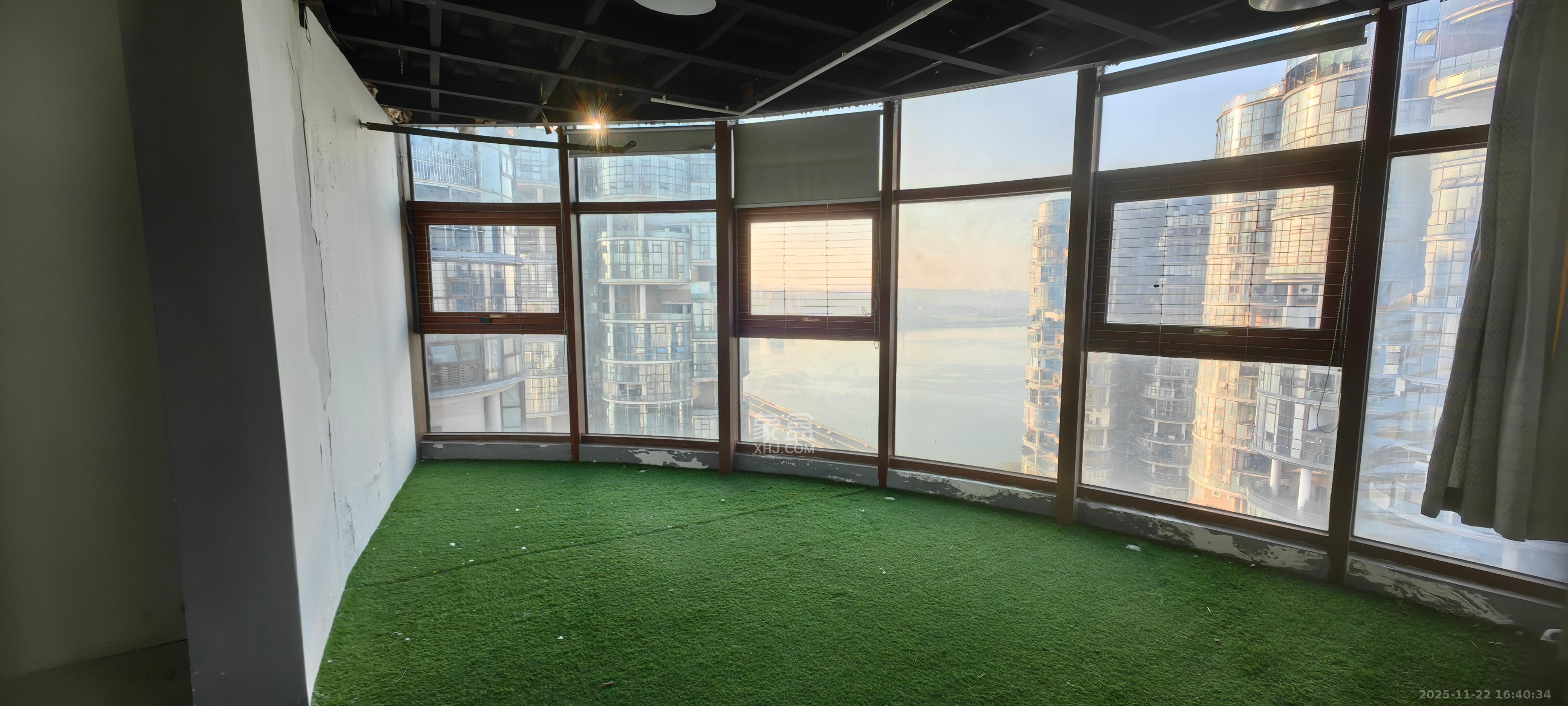 湘江世纪城富湾国际 4室2厅2卫 11000.0元/月 湘江世纪城富湾国际 4室2厅2卫 11000.0元/月室内图