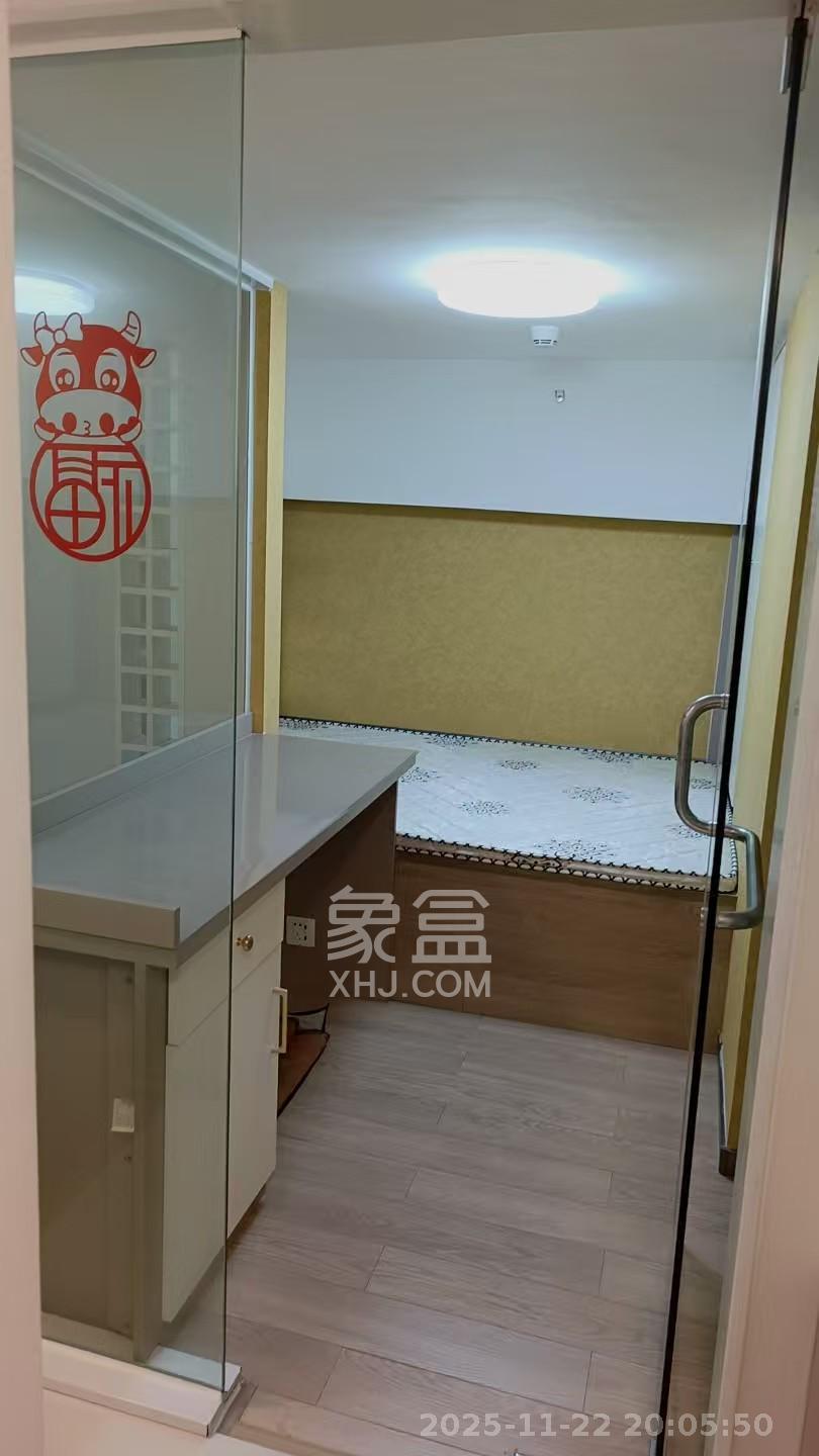 时代年华 1室0厅0卫 1300.0元/月 时代年华 1室0厅0卫 1300.0元/月室内图