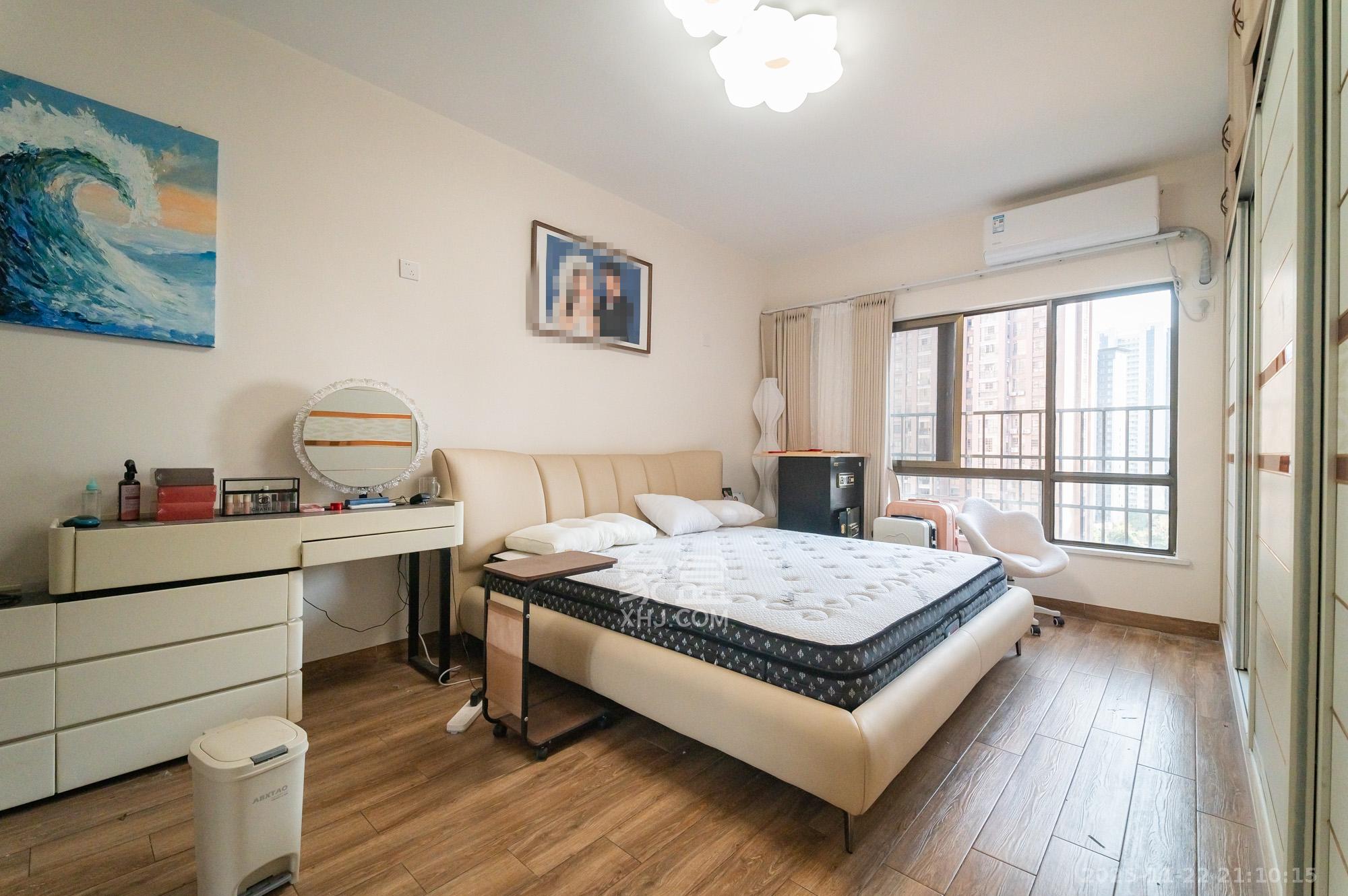 家和院 5室2厅2卫 110.0万 家和院 5室2厅2卫 110.0万卧室