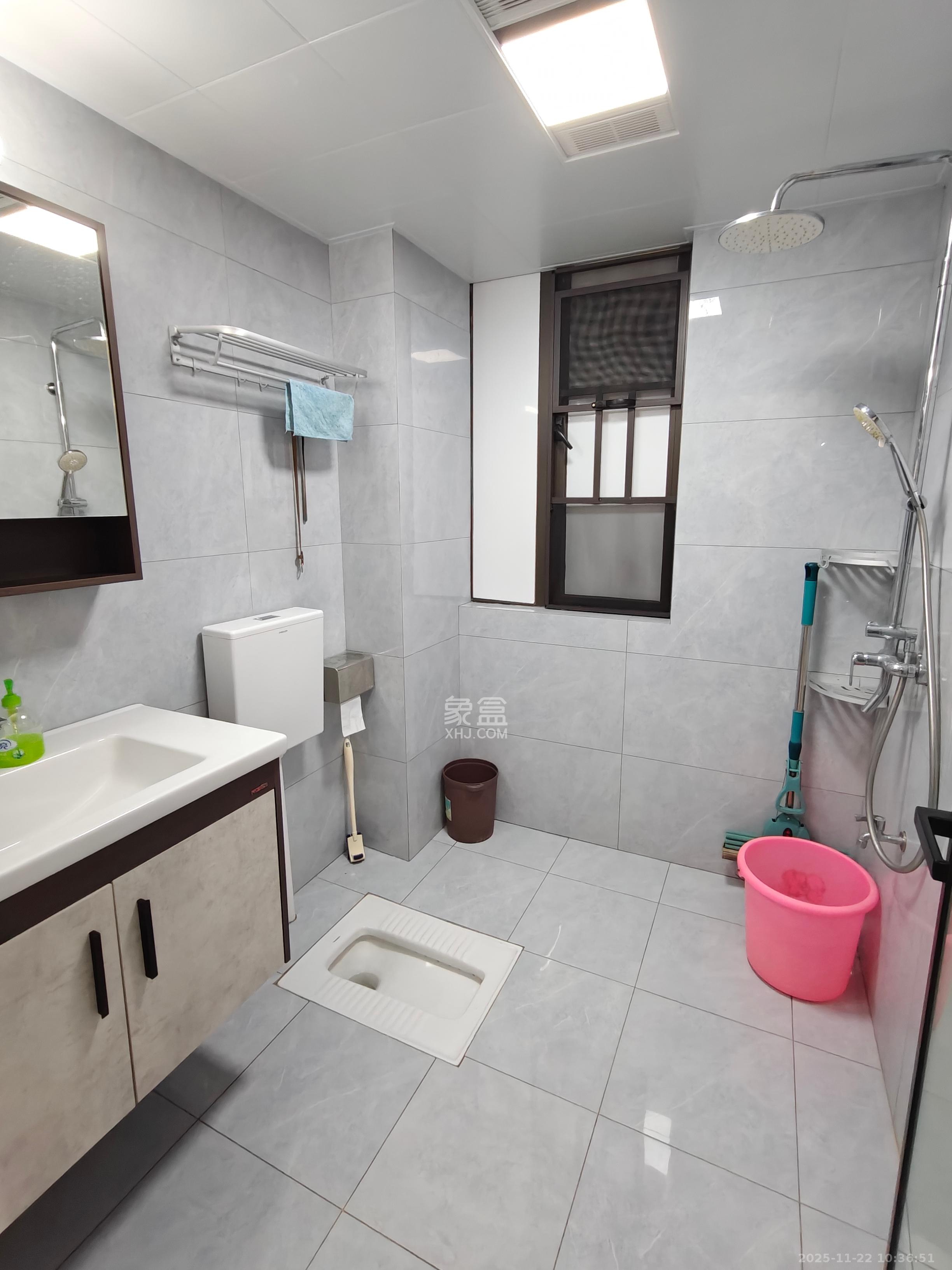 润和湘江天地C区 4室2厅2卫 2600.0元/月 润和湘江天地C区 4室2厅2卫 2600.0元/月室内图