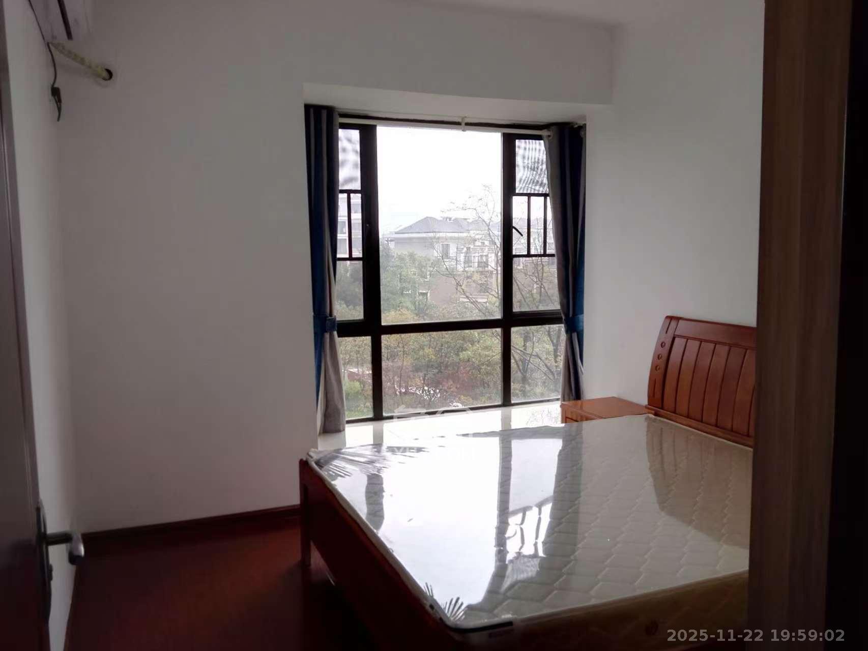 湖南报业文化城（米地亚家园）  3室2厅2卫    2000.0元/月室内图