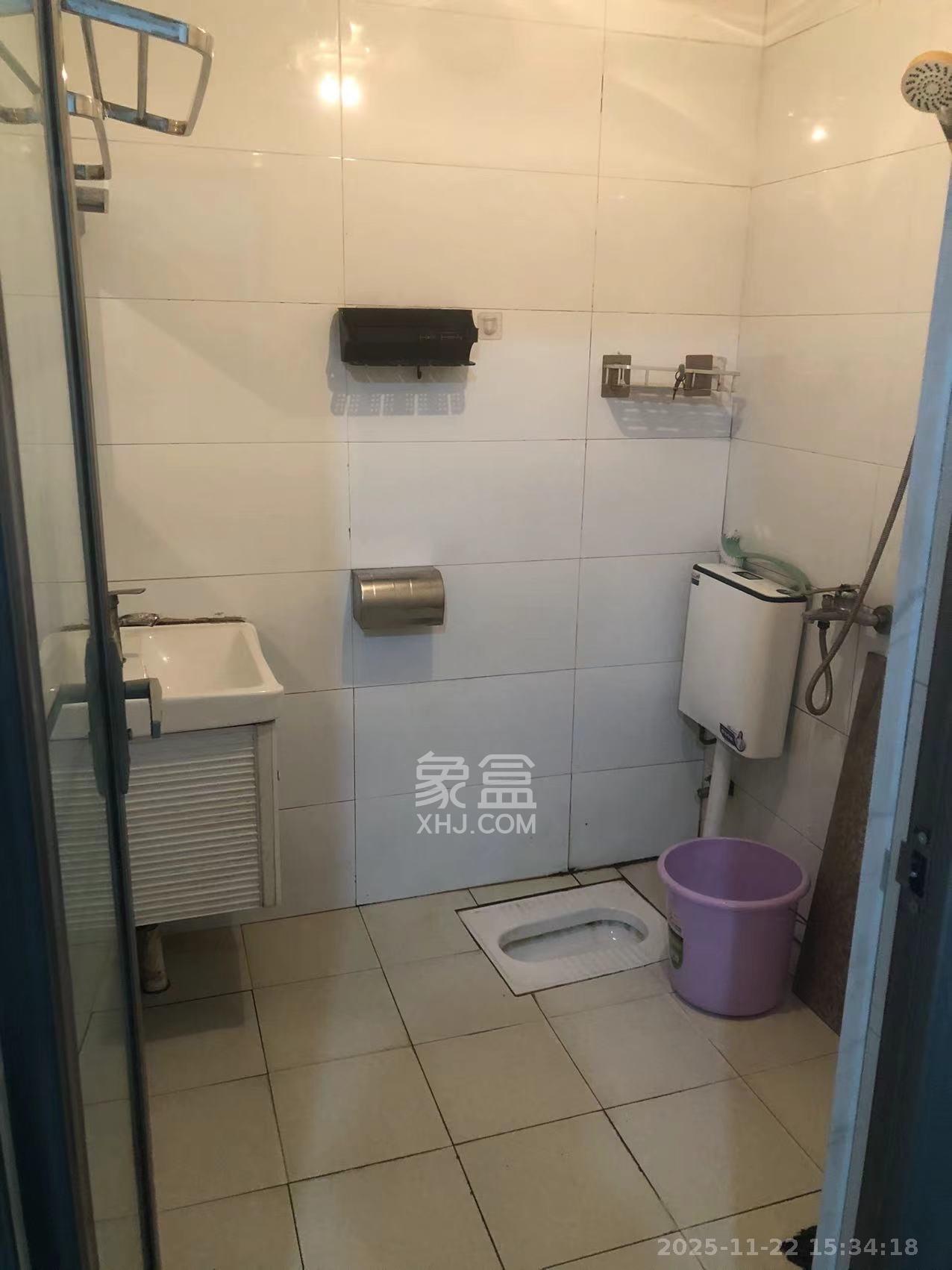 星城新宇川河苑  1室1厅1卫    1000.0元/月室内图