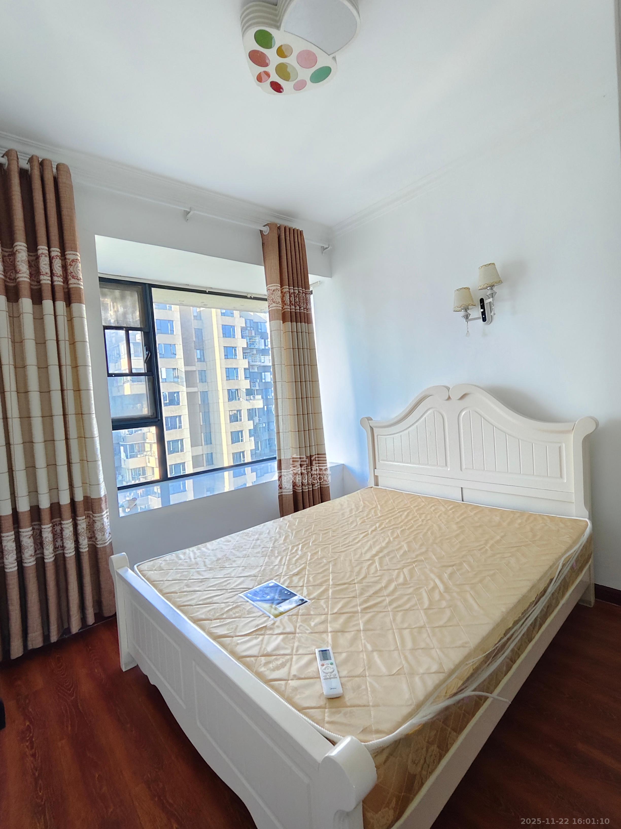 长房时代城 2室1厅1卫 2300.0元/月 长房时代城 2室1厅1卫 2300.0元/月室内图