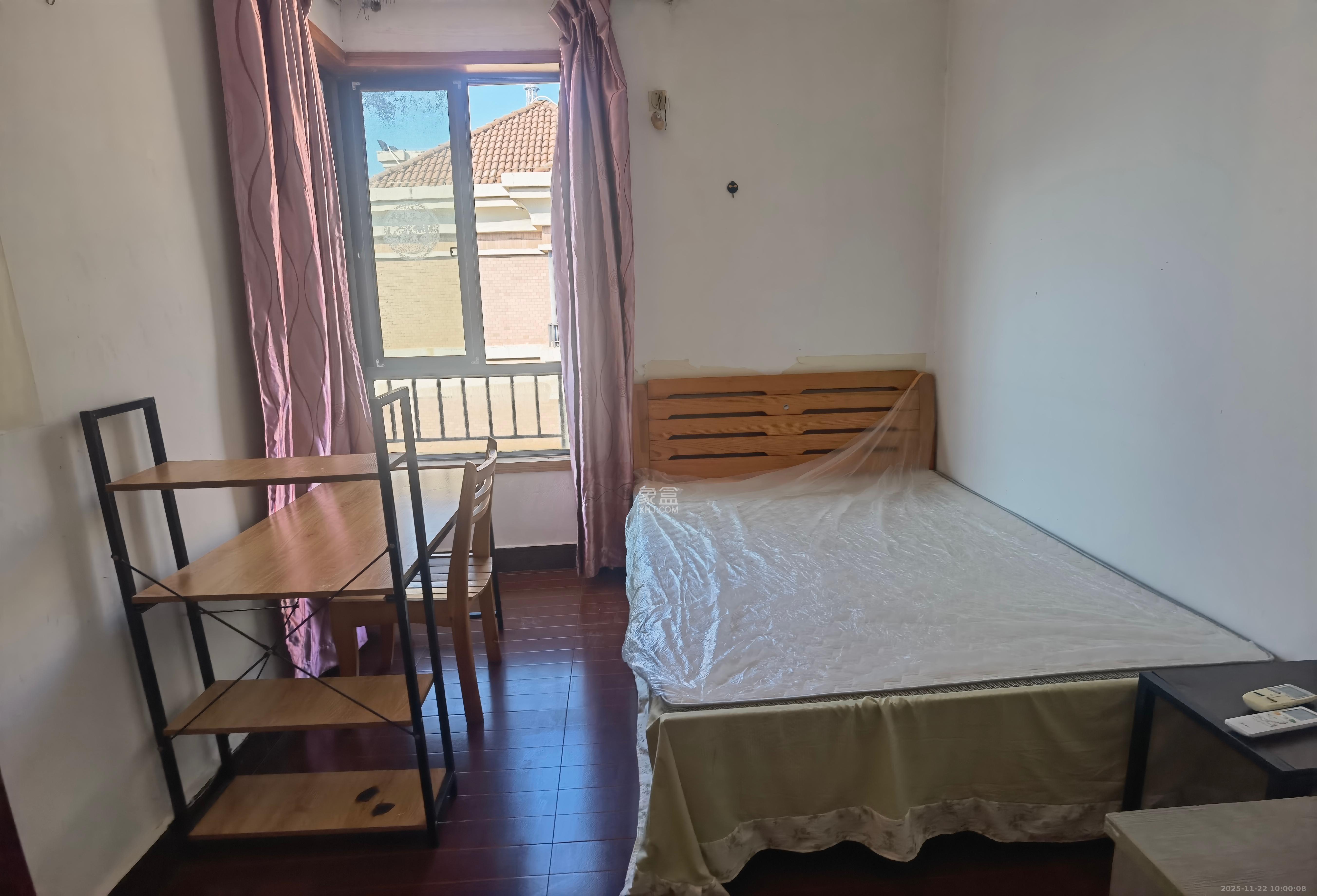 华润凤凰城一期  2室2厅1卫    1600.0元/月室内图