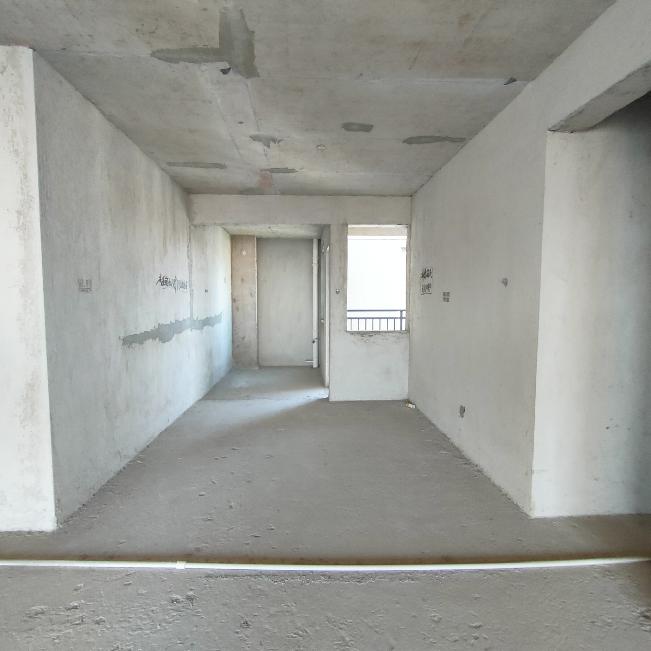 东山林语 4室2厅2卫 55.8万 东山林语 4室2厅2卫 55.8万客厅