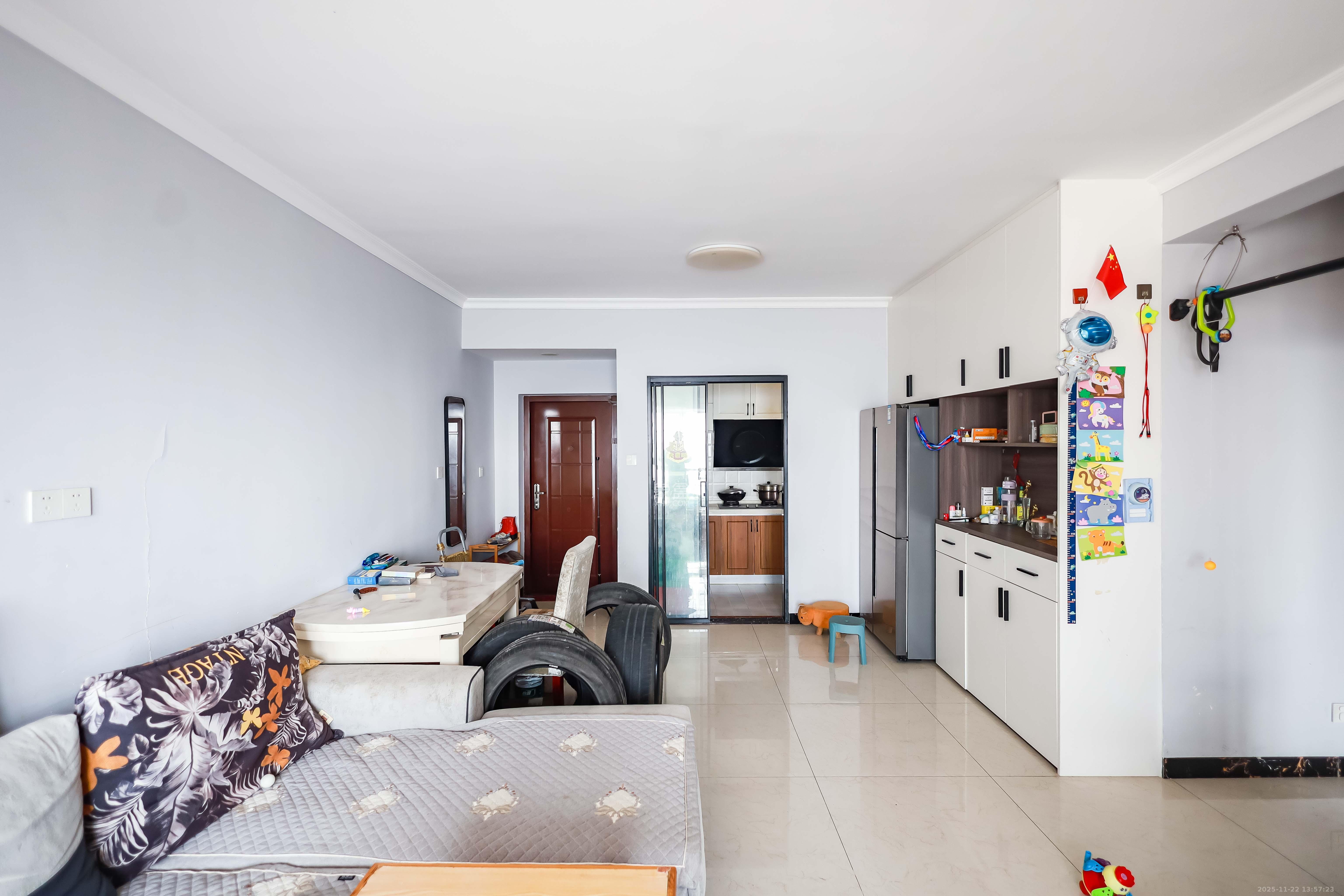 丽都桃源(金峰北院二期) 2室1厅1卫 72.0万 丽都桃源(金峰北院二期) 2室1厅1卫 72.0万客厅