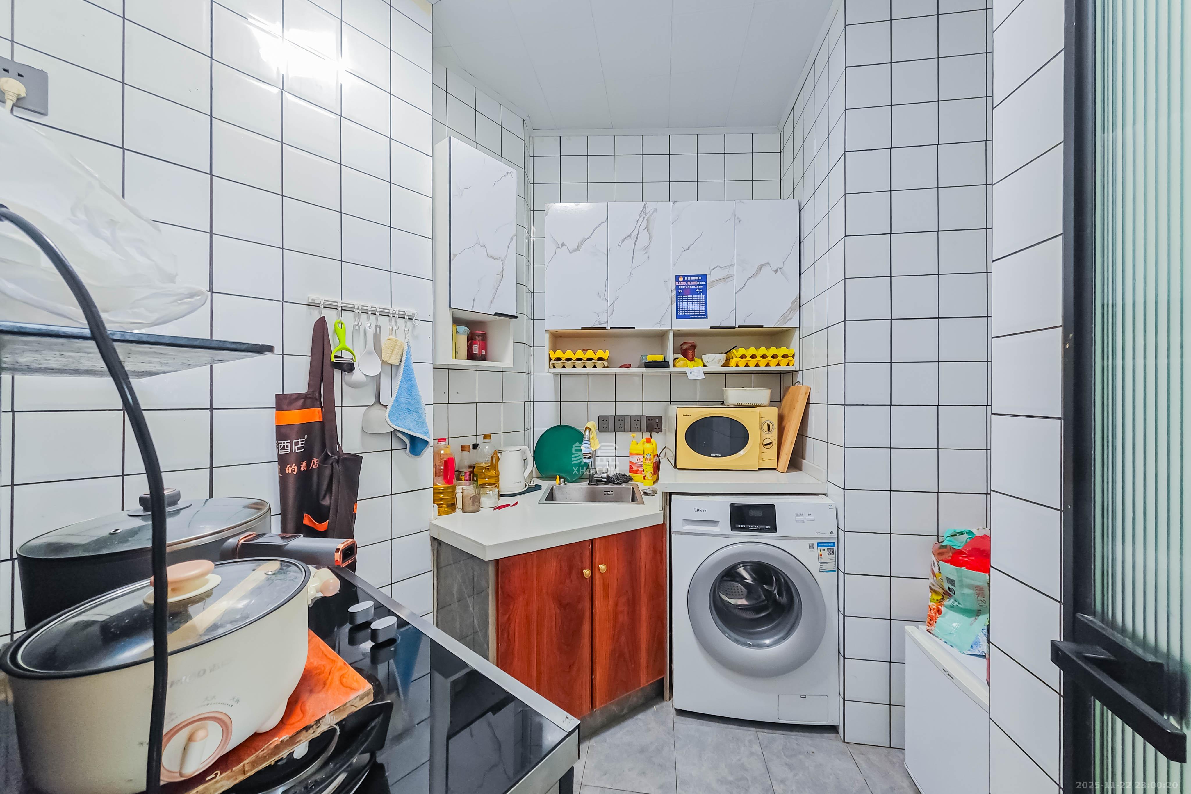 绿地长沙城际空间站(绿地新里佳苑) 1室1厅1卫 40.0万 绿地长沙城际空间站(绿地新里佳苑) 1室1厅1卫 40.0万其他