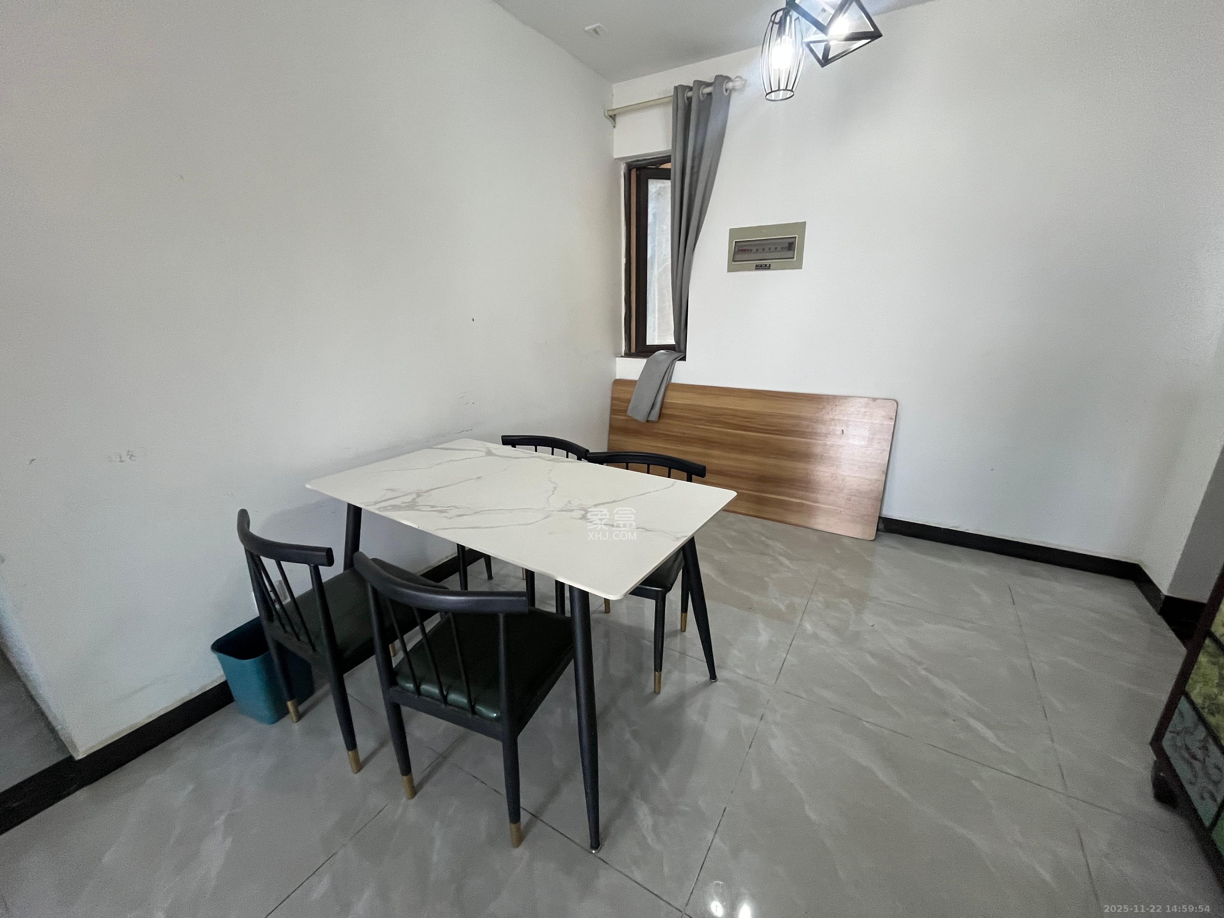 中欣楚天熙苑  1室0厅0卫    2700.0元/月室内图