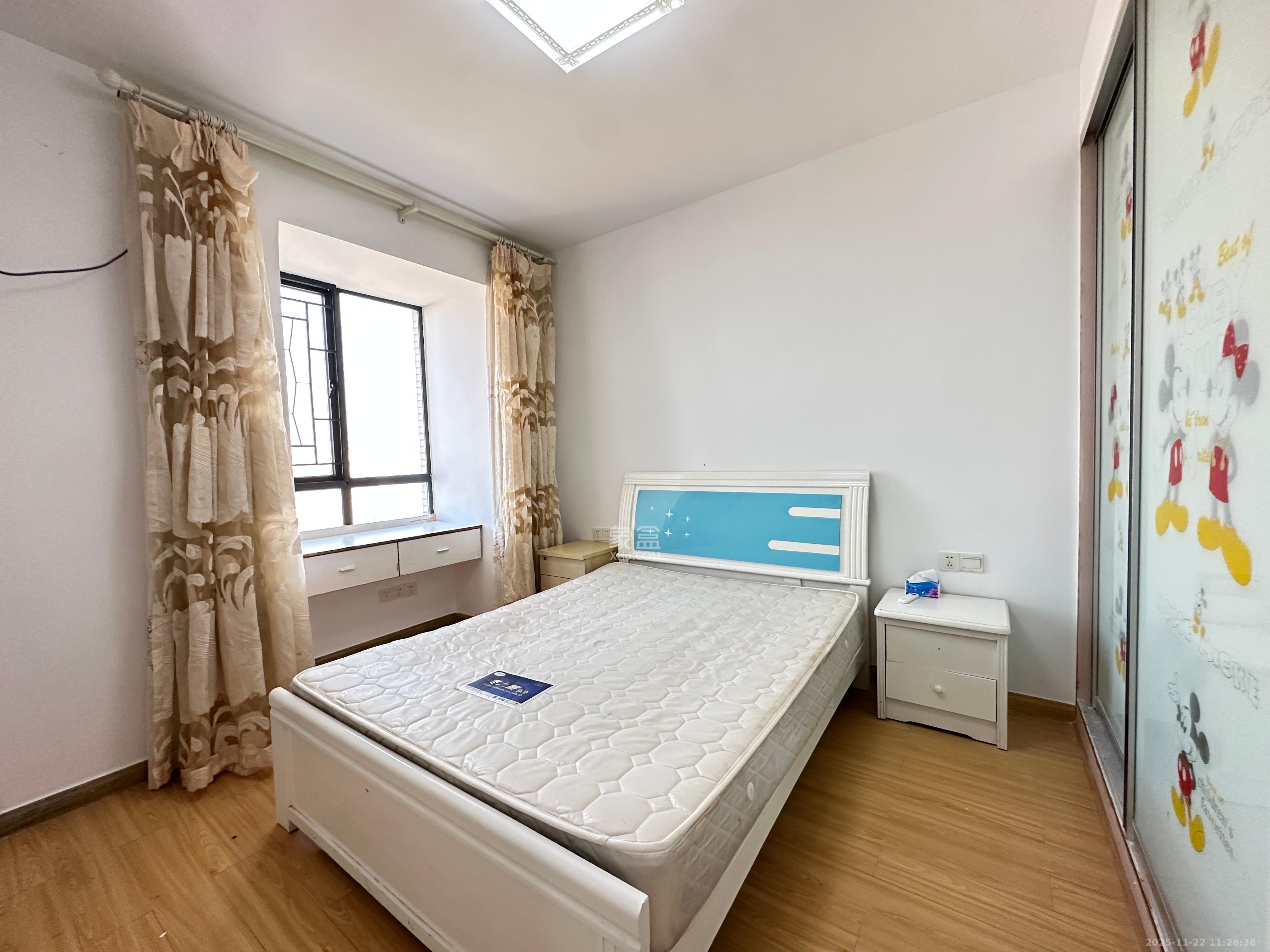 保利麓谷林语C区 3室2厅2卫 2600.0元/月 保利麓谷林语C区 3室2厅2卫 2600.0元/月室内图