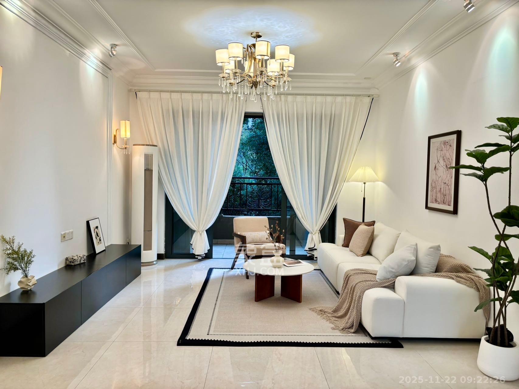 恒大江湾 3室2厅2卫 3180.0元/月 恒大江湾 3室2厅2卫 3180.0元/月室内图