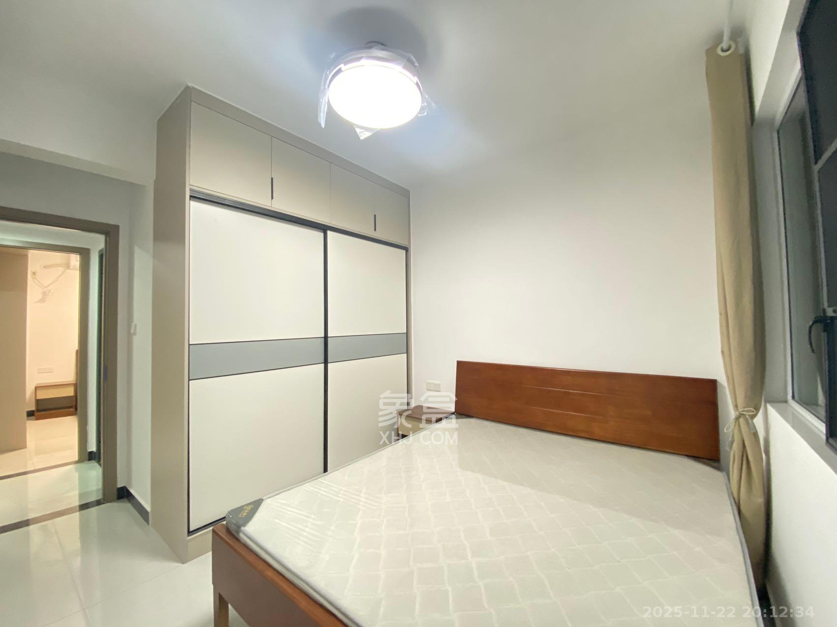 和景家园二期  2室1厅1卫    1800.0元/月室内图