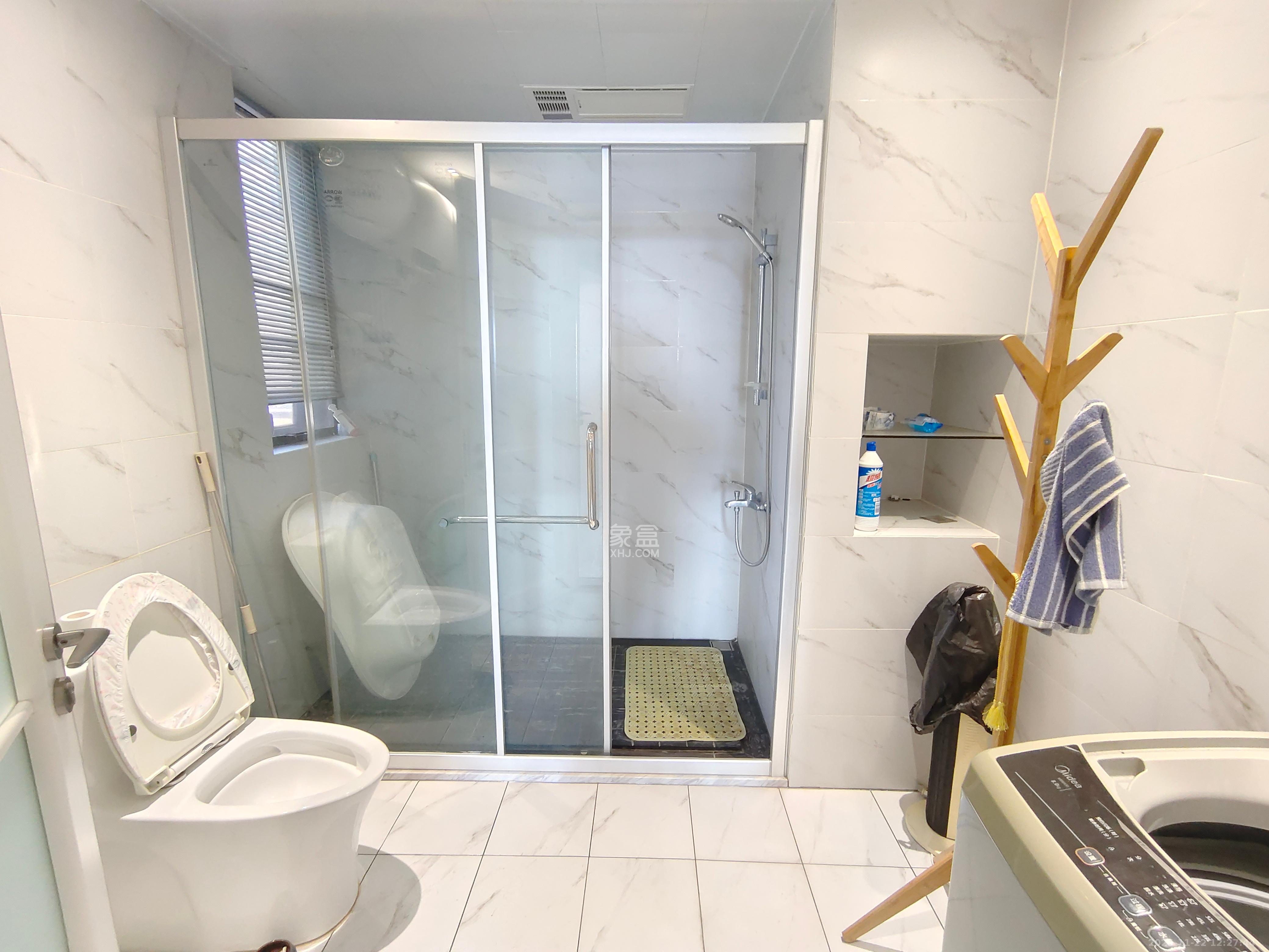 恩瑞御西湖 4室2厅3卫 6000.0元/月 恩瑞御西湖 4室2厅3卫 6000.0元/月室内图