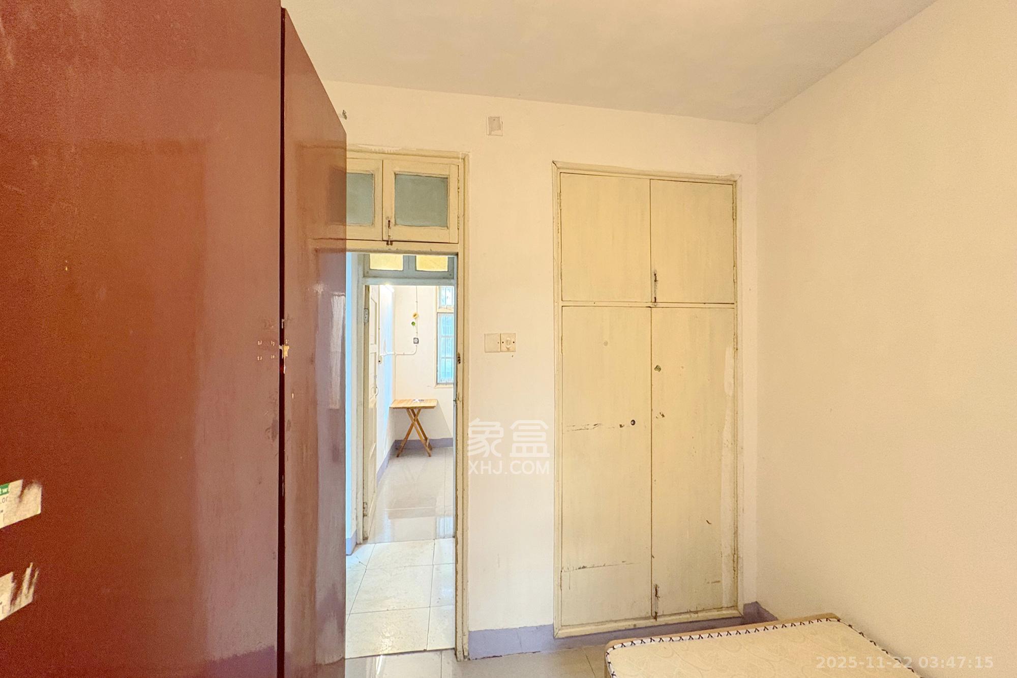 新兴小区（杨家山社区）  2室1厅1卫    33.0万卧室