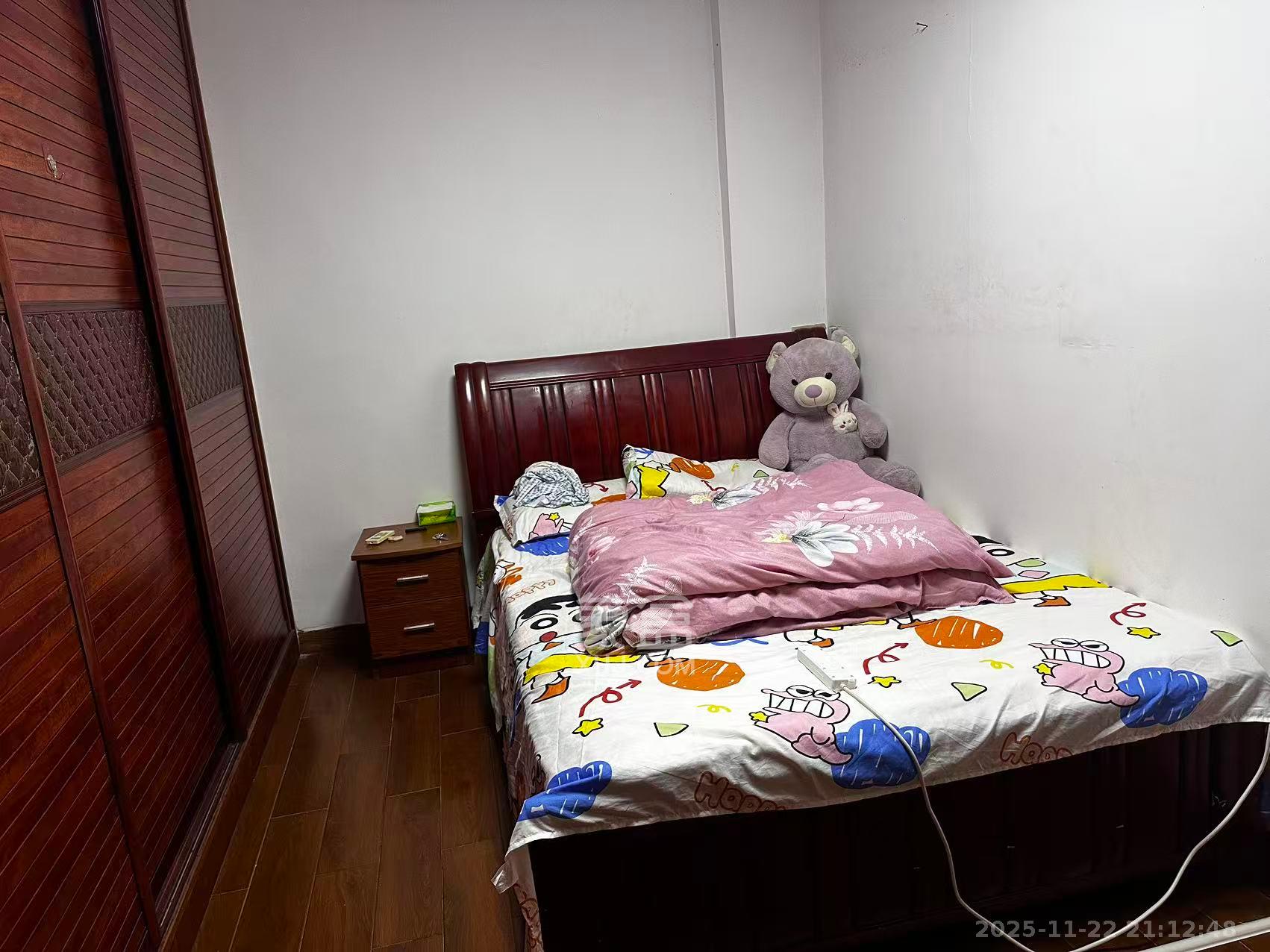 长房凤凰佳园 1室1厅1卫 1300.0元/月 长房凤凰佳园 1室1厅1卫 1300.0元/月室内图