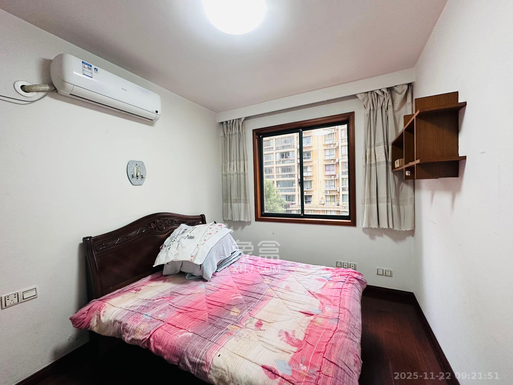 世嘉国际华城 3室2厅1卫 2200.0元/月 世嘉国际华城 3室2厅1卫 2200.0元/月室内图