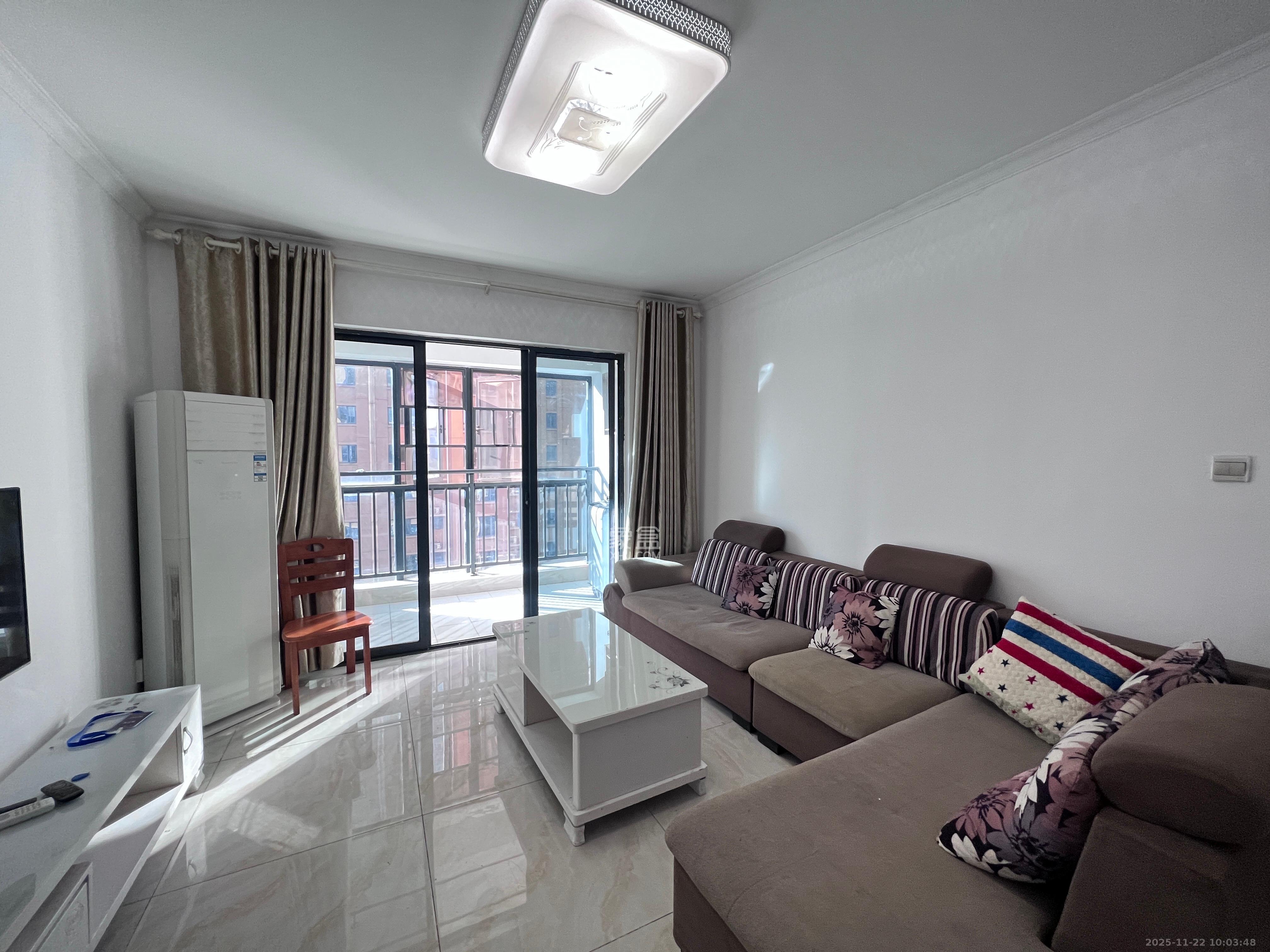 武广美誉 3室2厅1卫 2400.0元/月 武广美誉 3室2厅1卫 2400.0元/月室内图