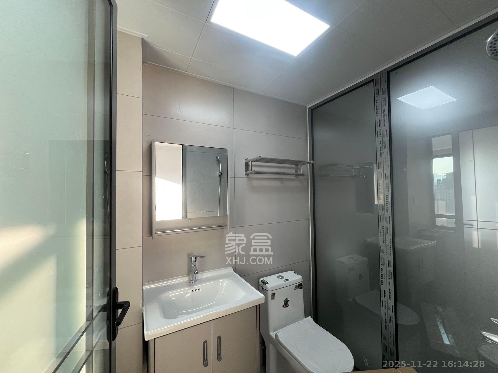 金富湘江悦城 3室2厅2卫 2500.0元/月 金富湘江悦城 3室2厅2卫 2500.0元/月室内图