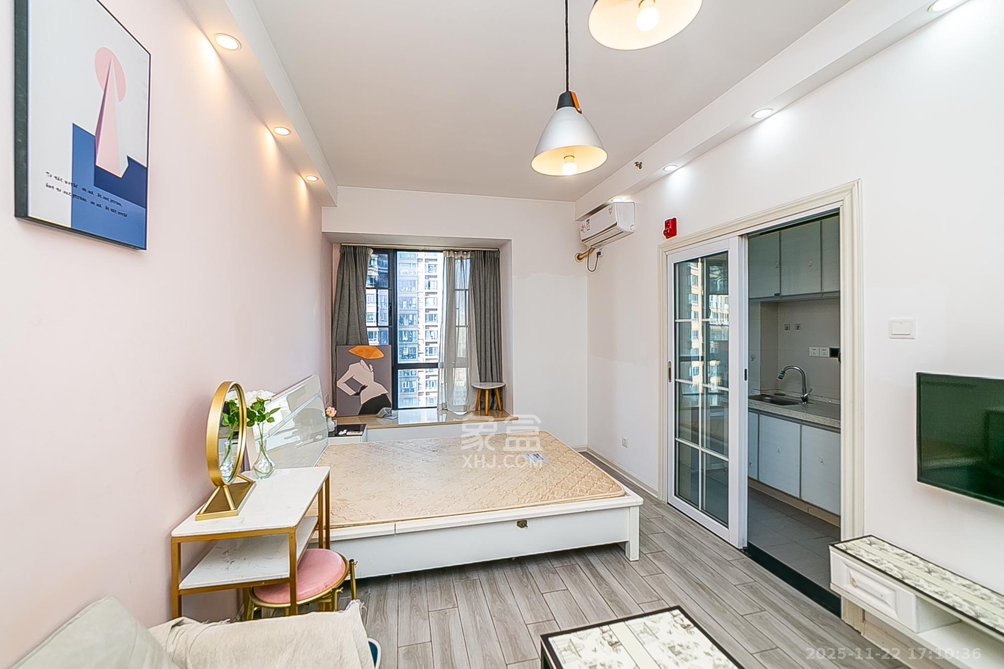 荣悦台 1室1厅1卫 40.0万 荣悦台 1室1厅1卫 40.0万卧室