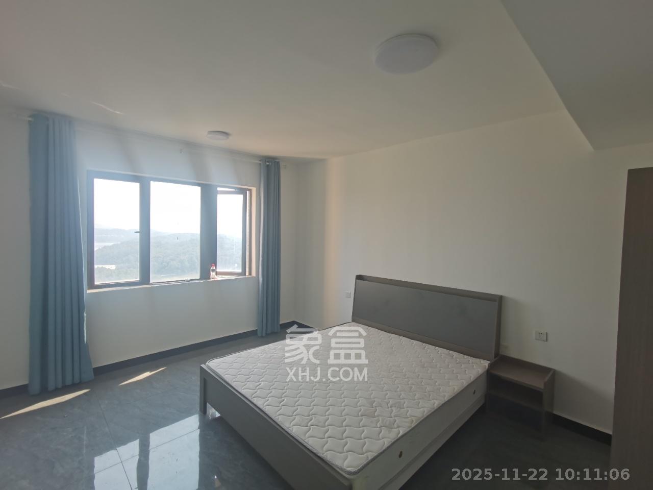 湘水郡（兴旺小爱同学）  4室2厅2卫    2500.0元/月