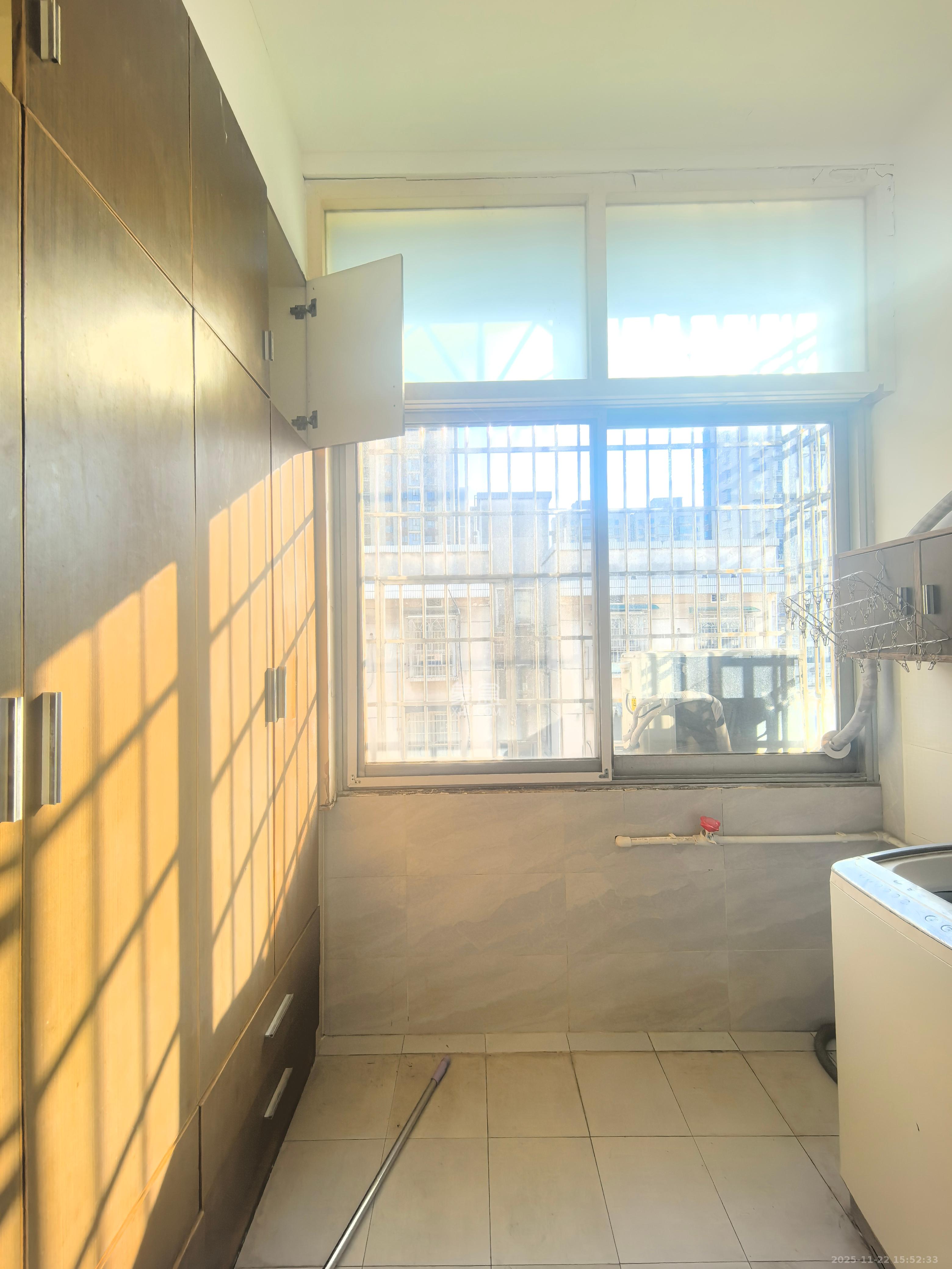 杏林小区 3室2厅1卫 2000.0元/月 杏林小区 3室2厅1卫 2000.0元/月室内图