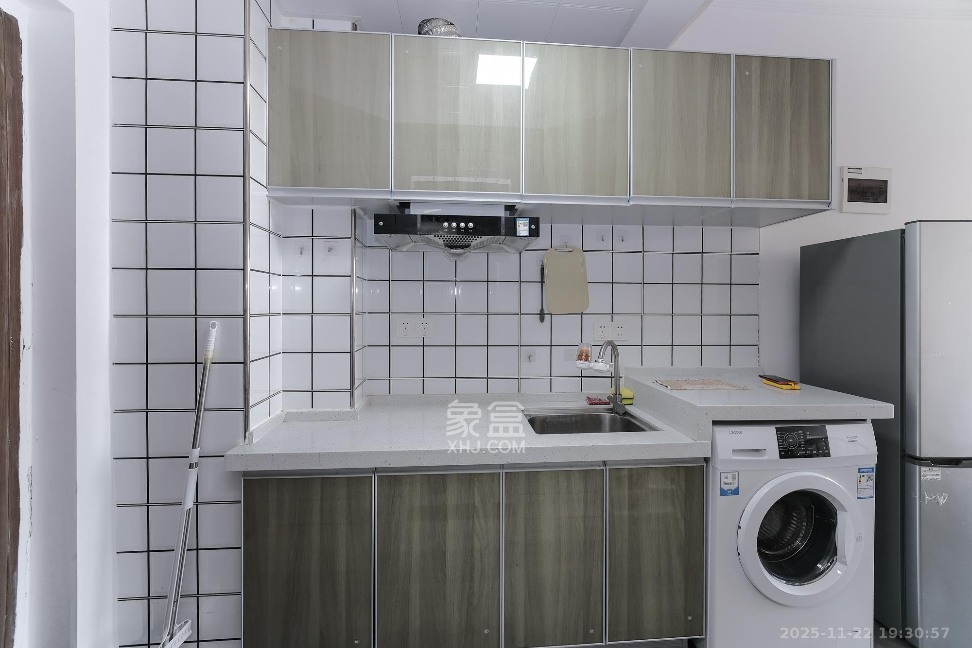 保利香槟国际 1室0厅0卫 17.5万 保利香槟国际 1室0厅0卫 17.5万厨房