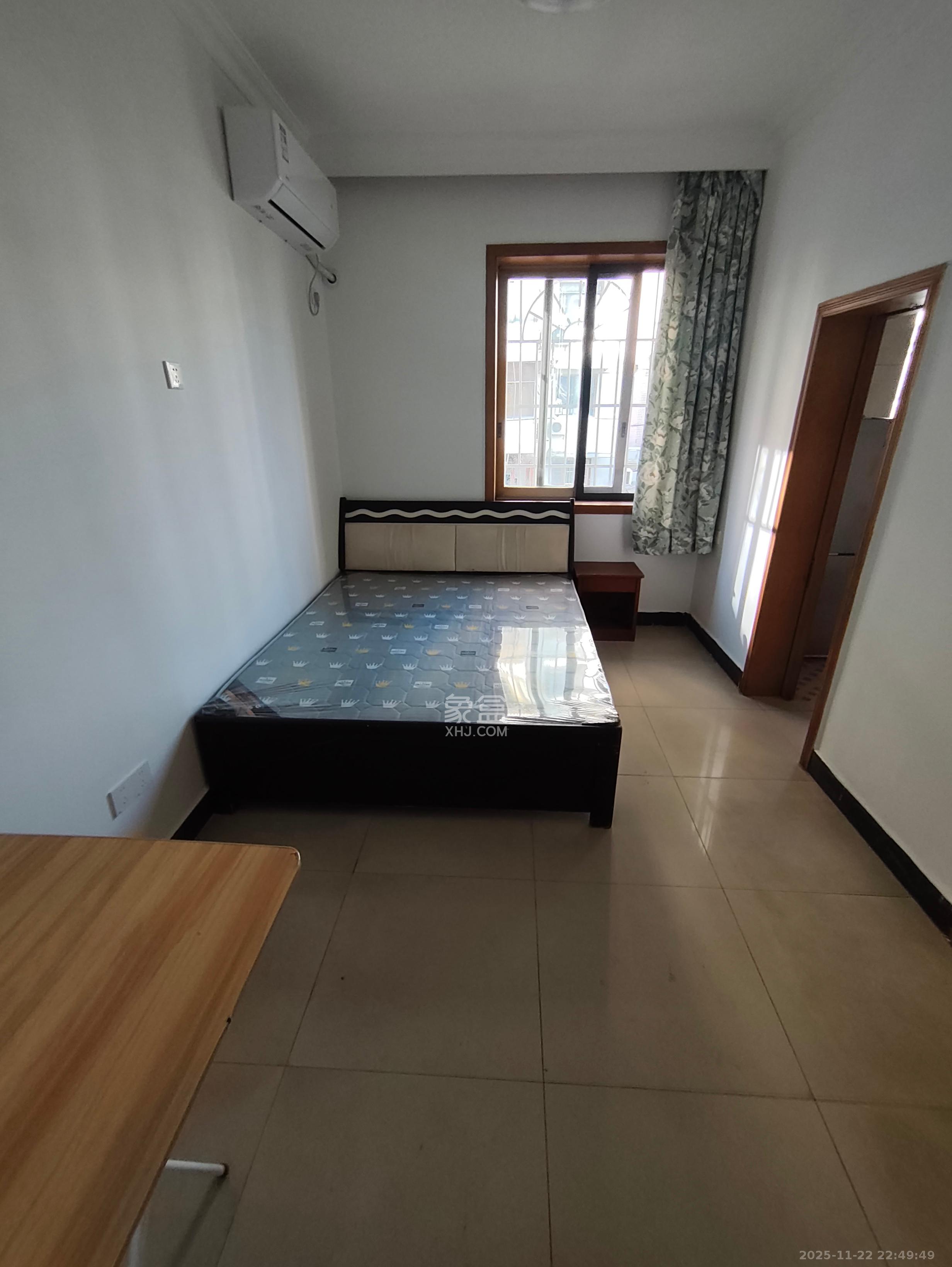 东屯安置小区 3室1厅1卫 2500.0元/月 东屯安置小区 3室1厅1卫 2500.0元/月室内图