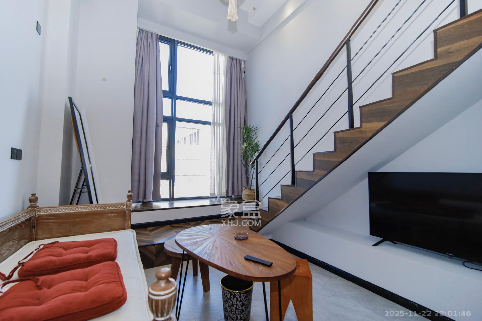 华润翡翠府  2室1厅1卫    29.0万客厅