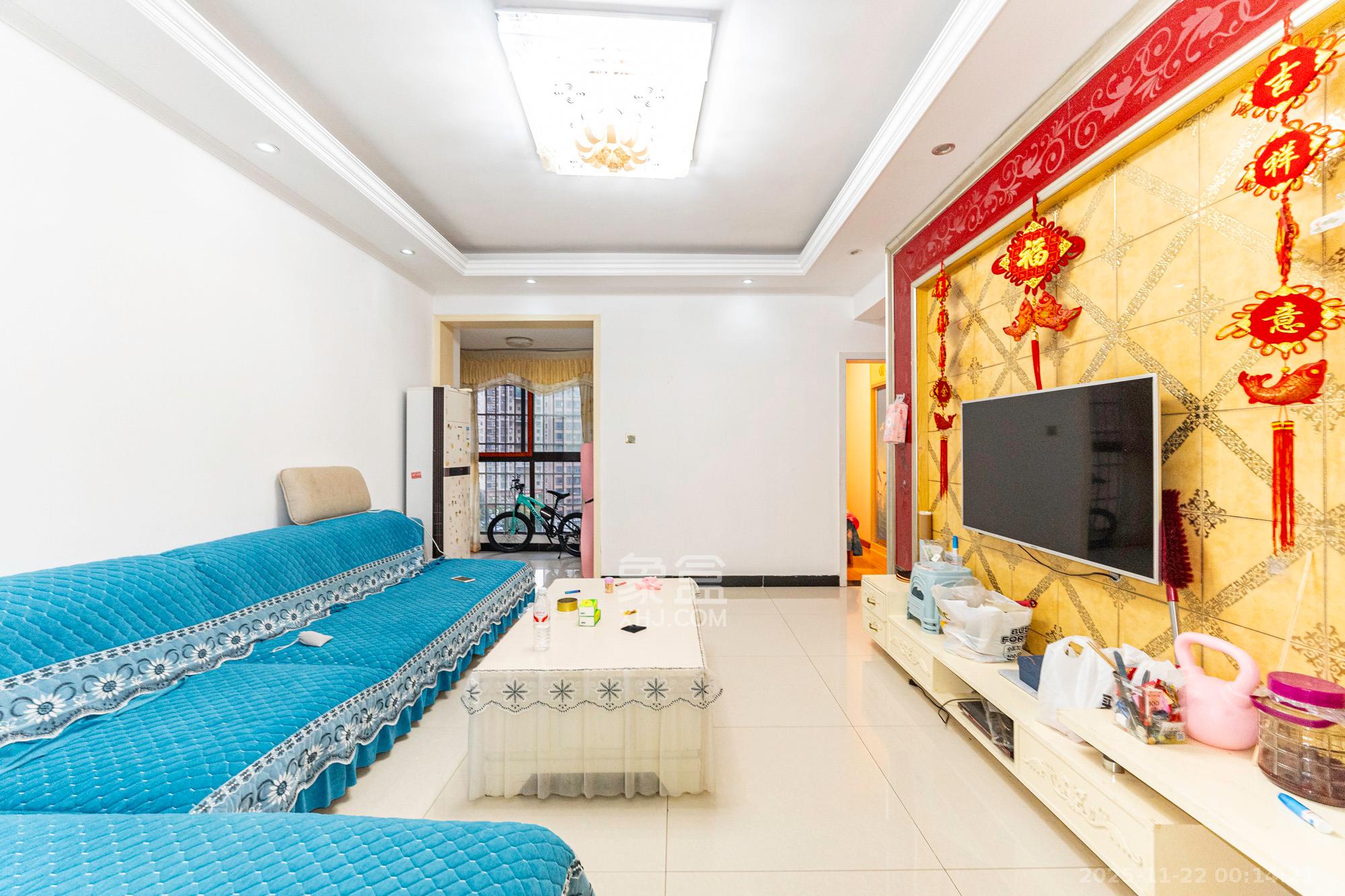 爱琴海岸  3室2厅2卫    64.0万