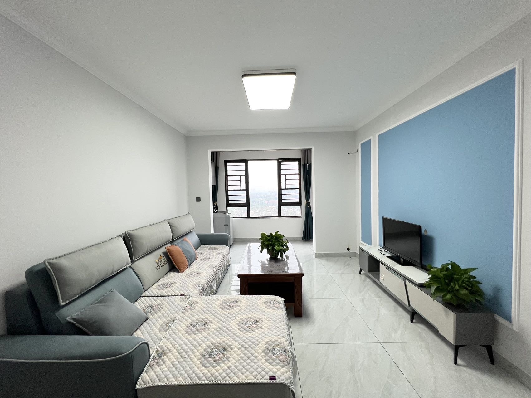 东合新苑  2室2厅1卫    2100.0元/月户型图