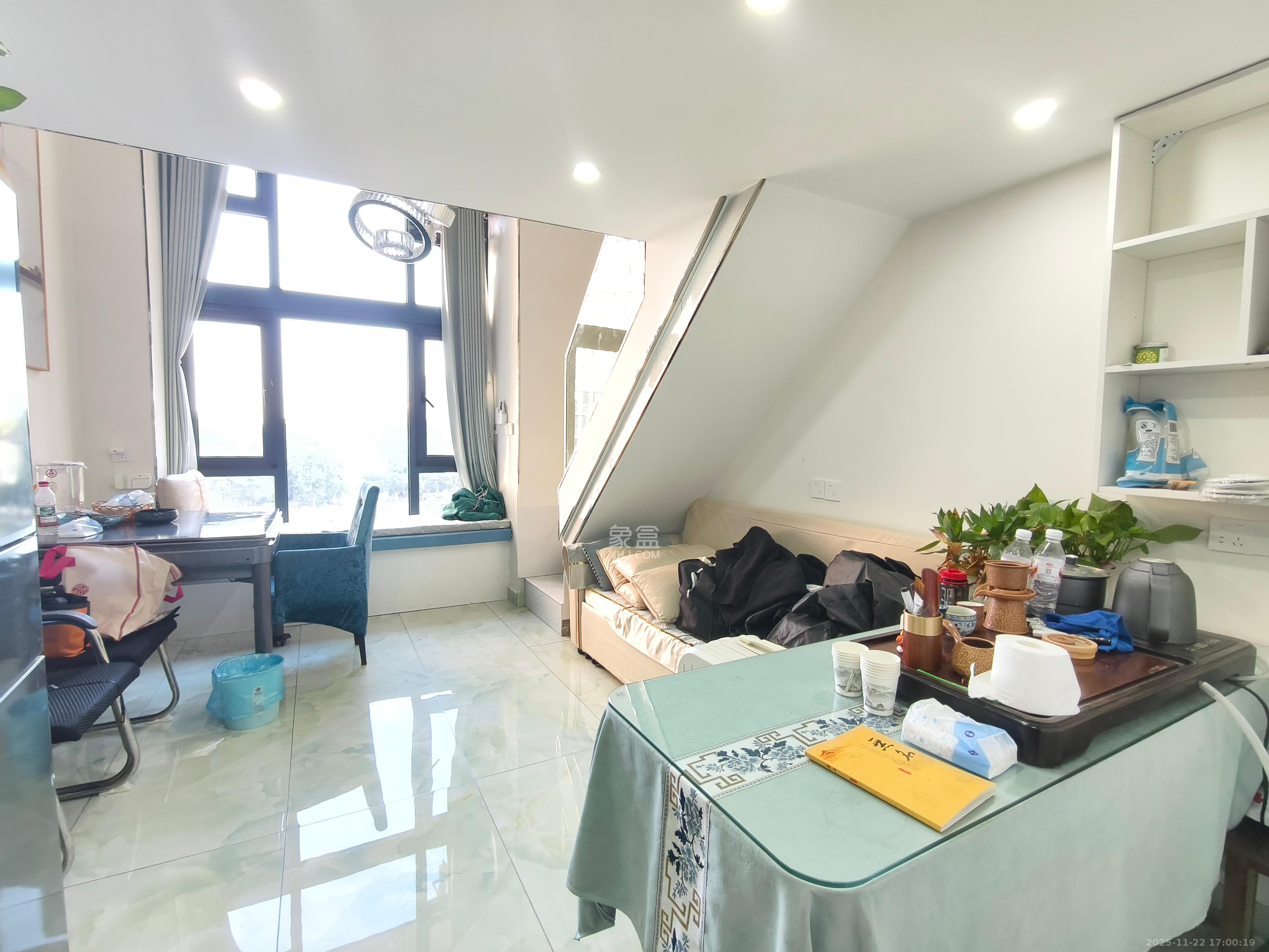 中天星耀荟 1室2厅1卫 2000.0元/月 中天星耀荟 1室2厅1卫 2000.0元/月室内图